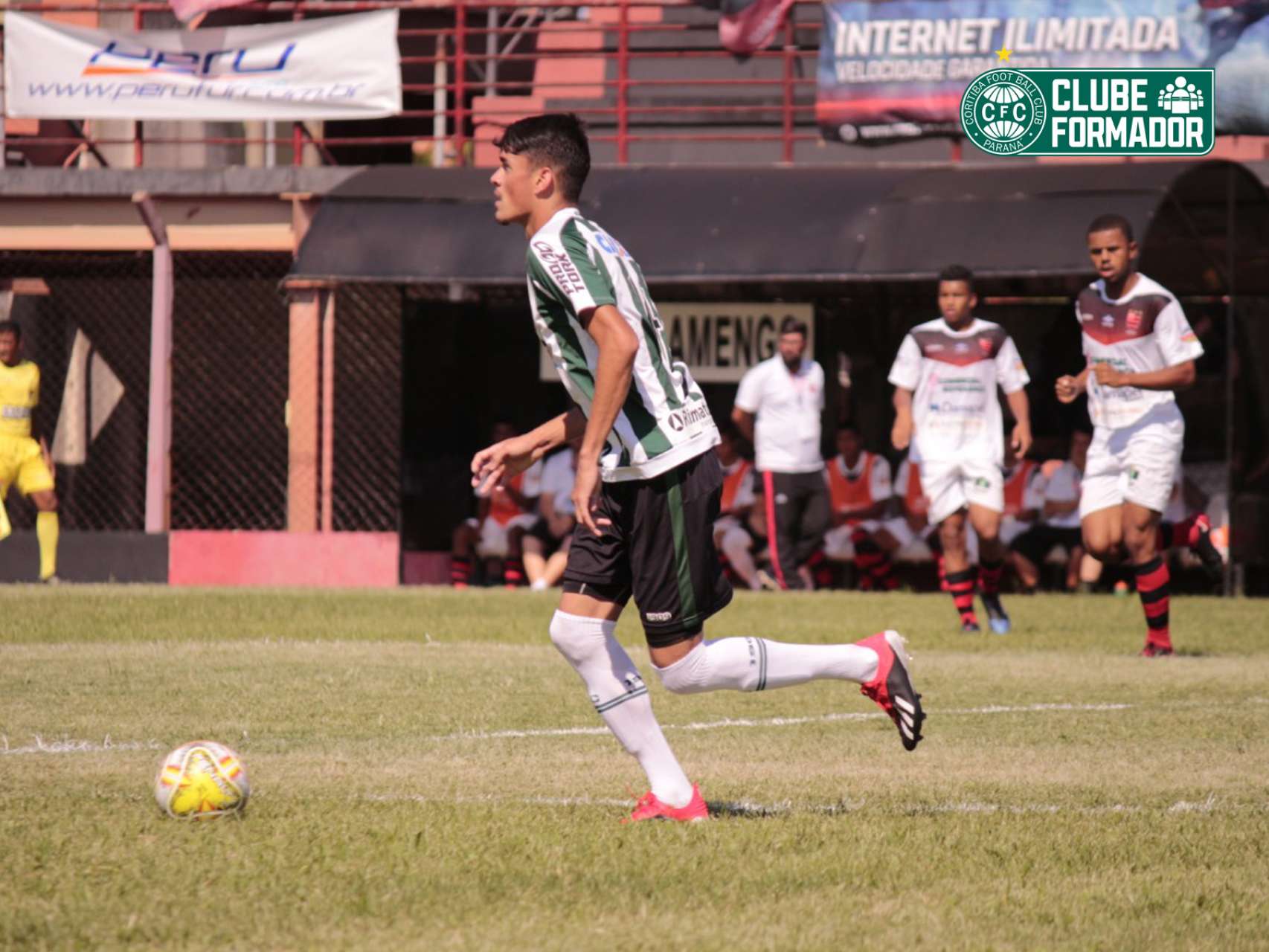 Coritiba vence e segue na Copa S�o Paulo