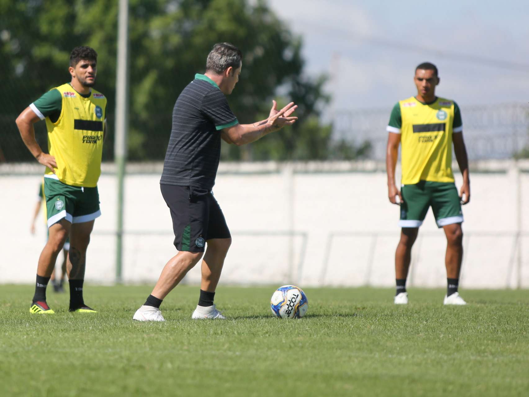 Semana de dois jogos no Couto