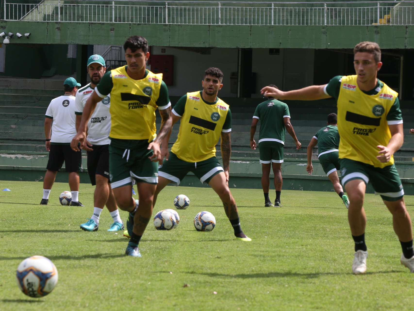 Coxa faz primeiro treino no Couto em 2019