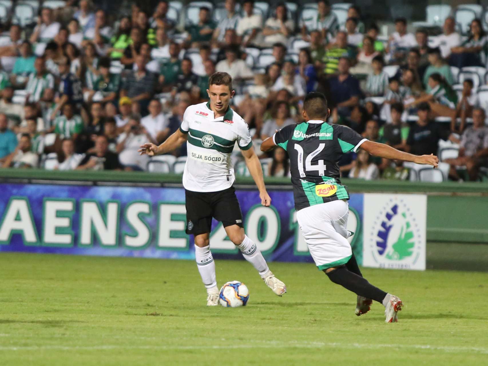 Coritiba renova com Nathan
