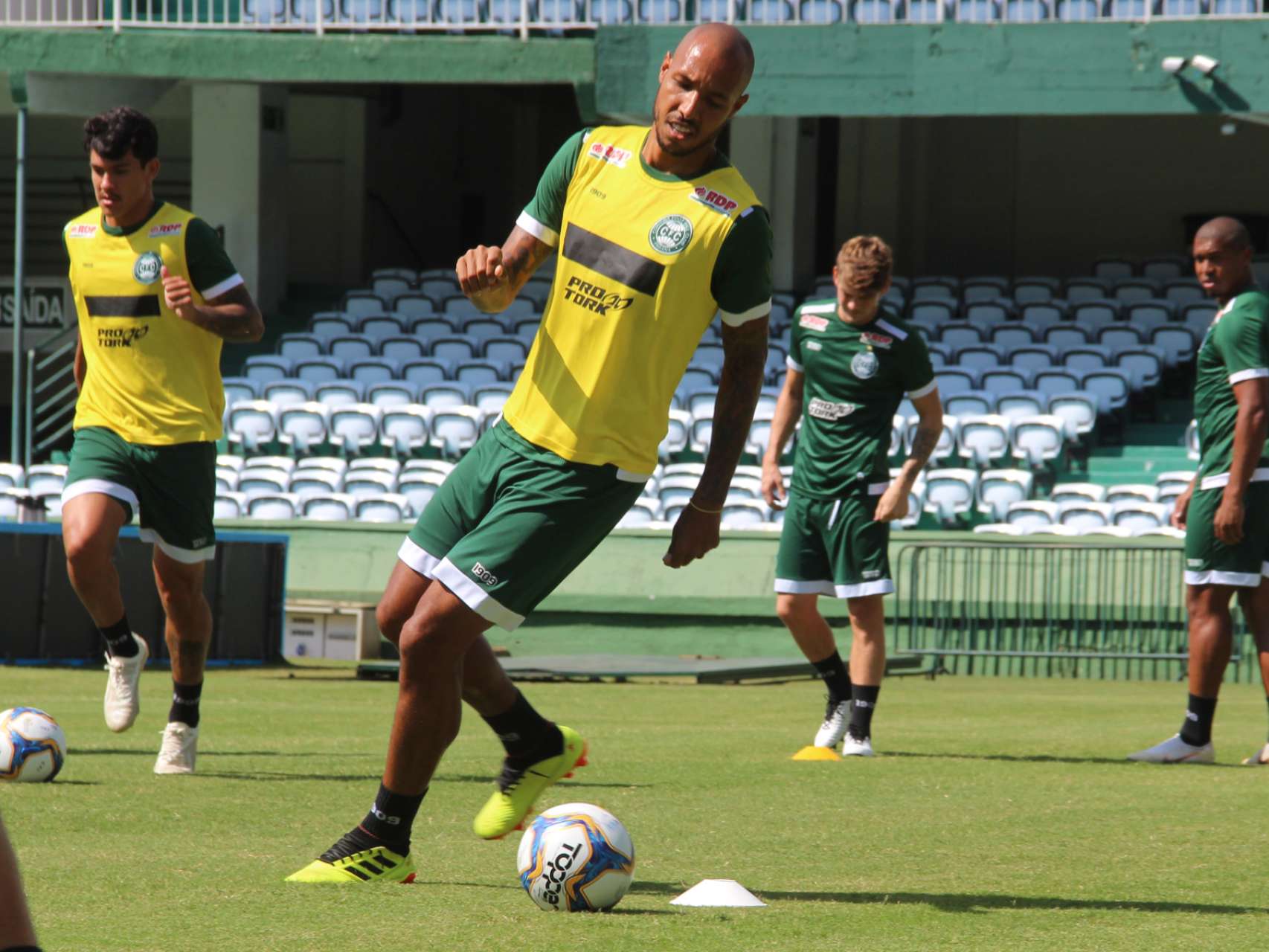 Coxa pronto para enfrentar o Londrina