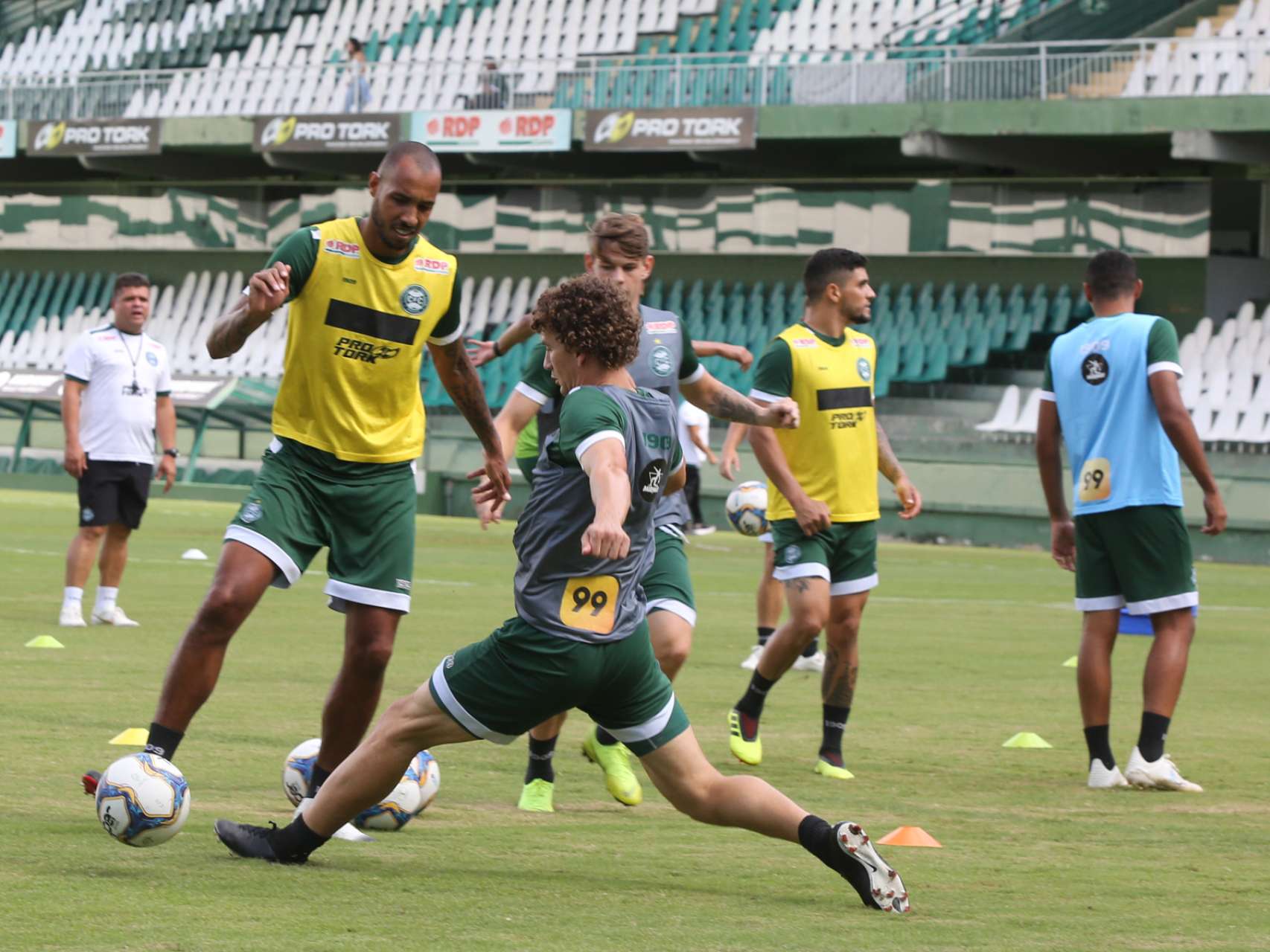 Coxa faz ajustes para jogo decisivo