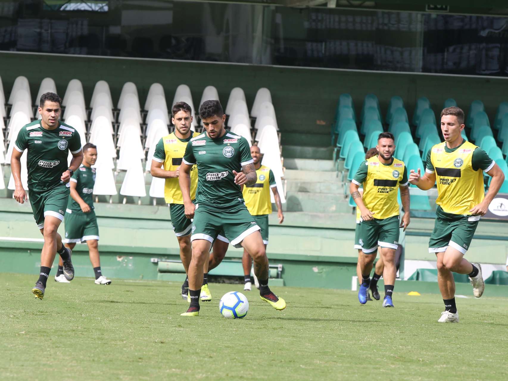 Coxa faz �ltima atividade em Curitiba