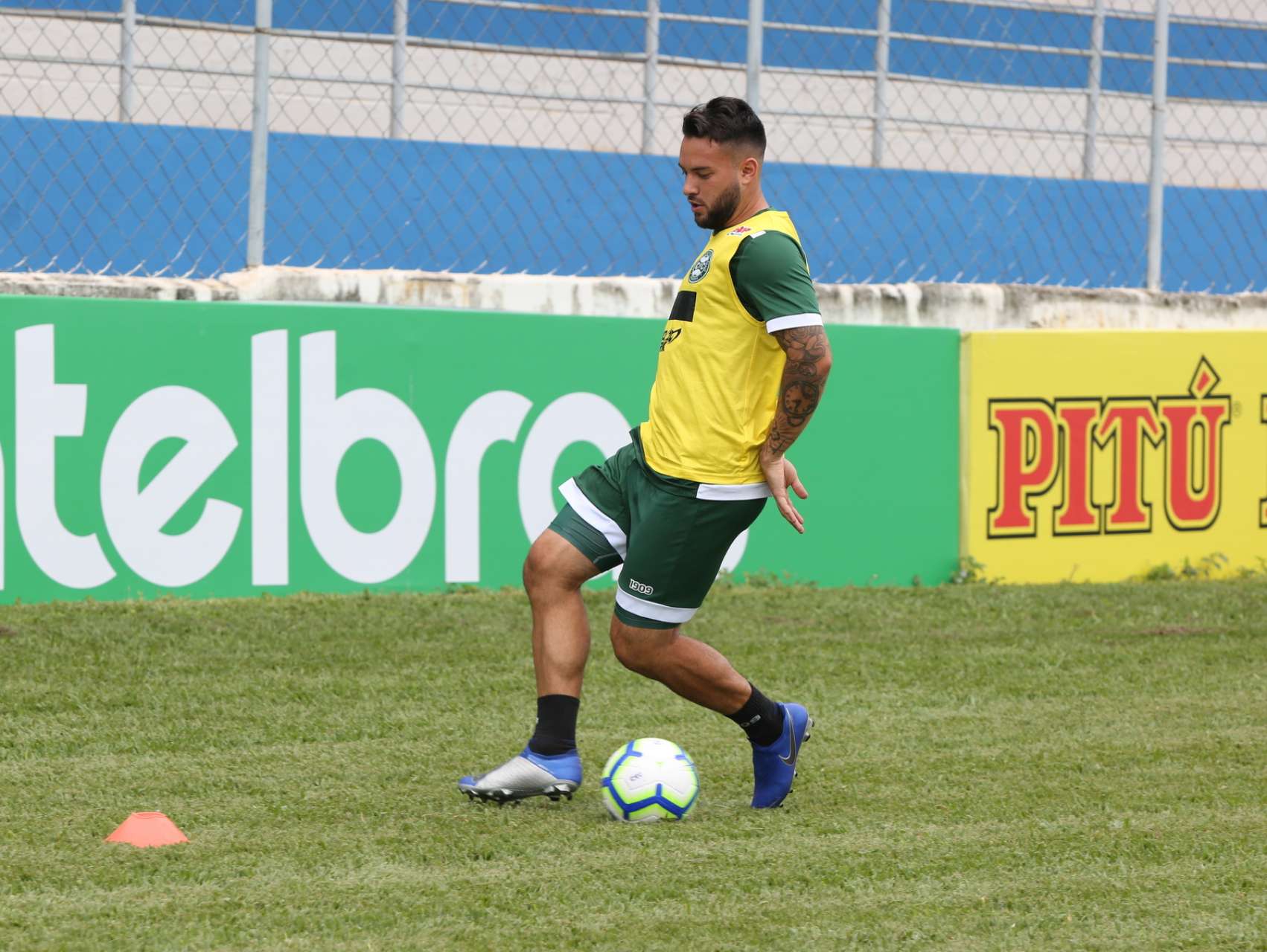 Coxa faz atividades em Patos de Minas