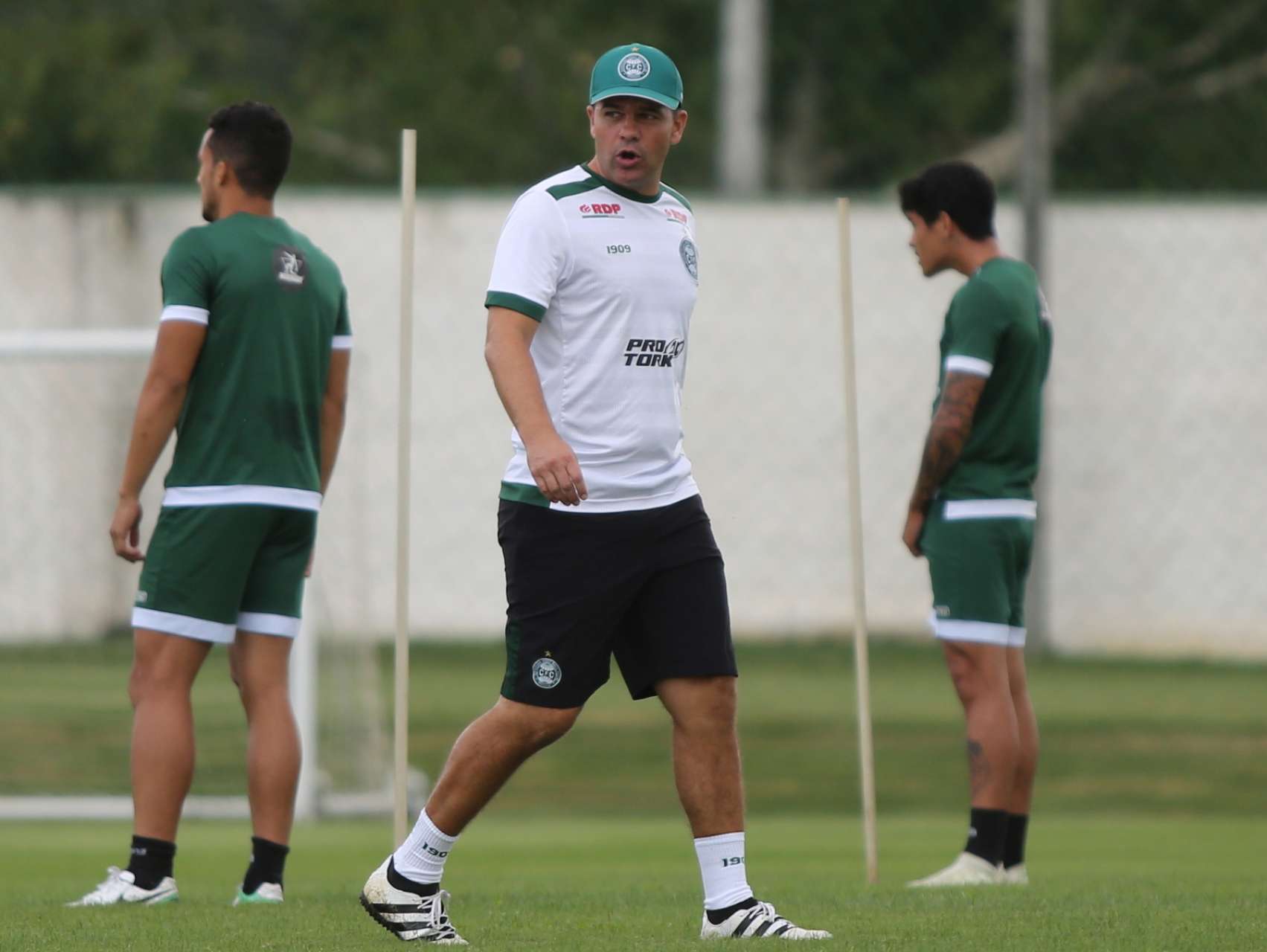 Umberto Louzer conversa com a TV Coxa