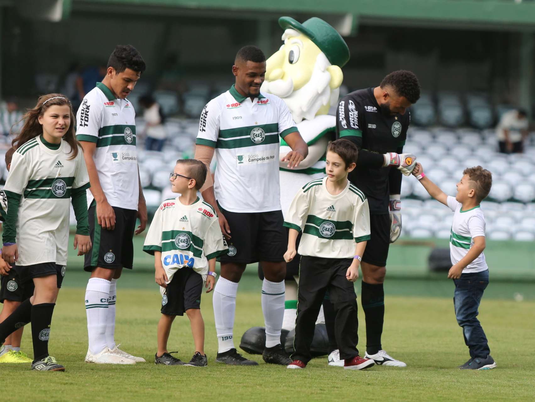 Fotos dos Mascotinhos 