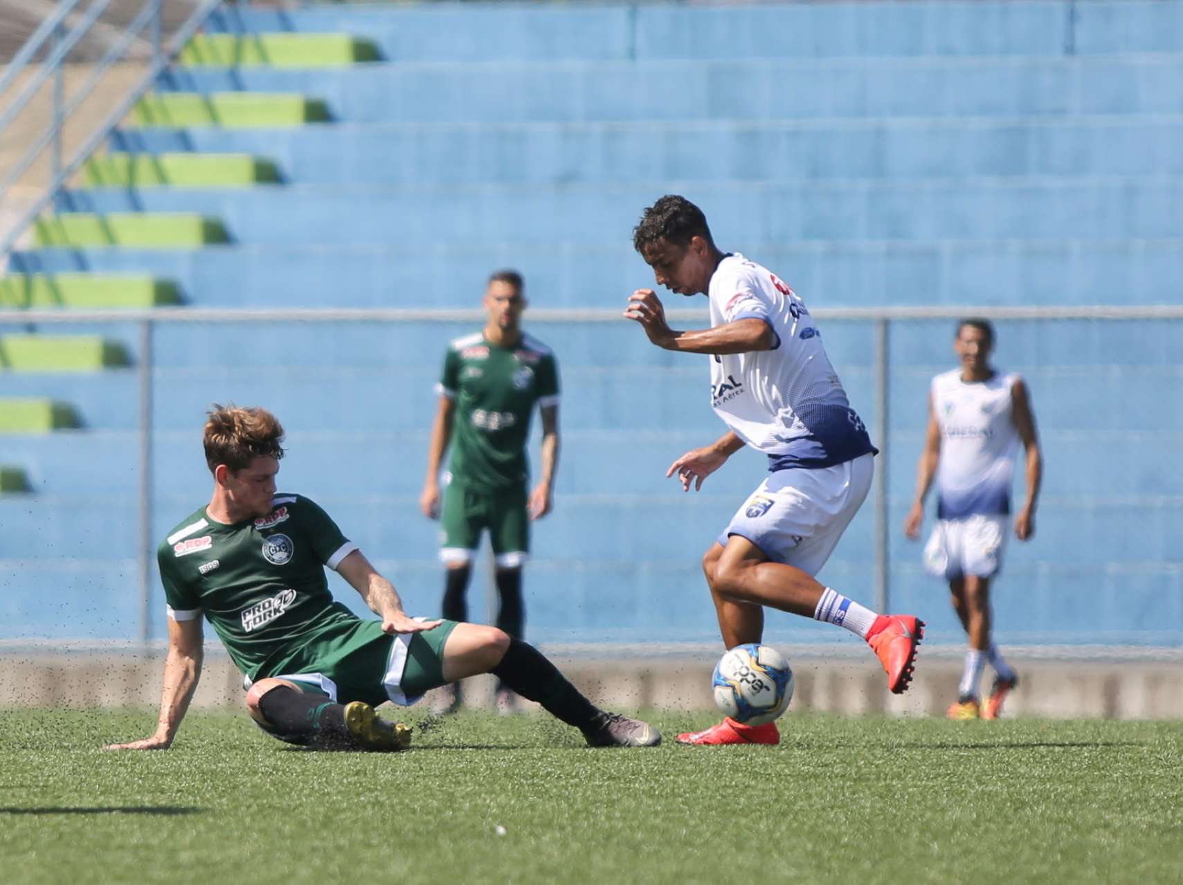 Galeira: jogo treino no est�dio do Pinh�o