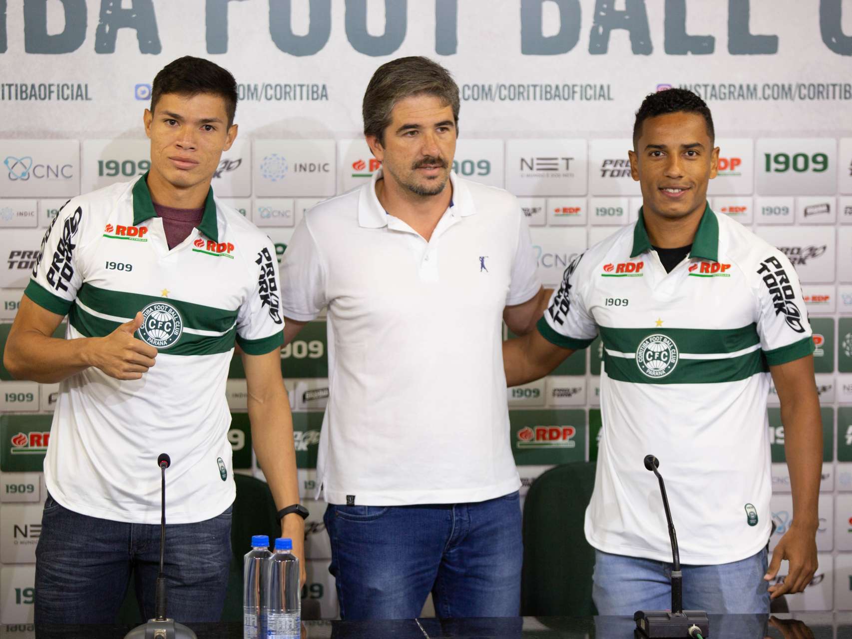 Apresenta��o de Lucas Tocantins e Diogo Mateus