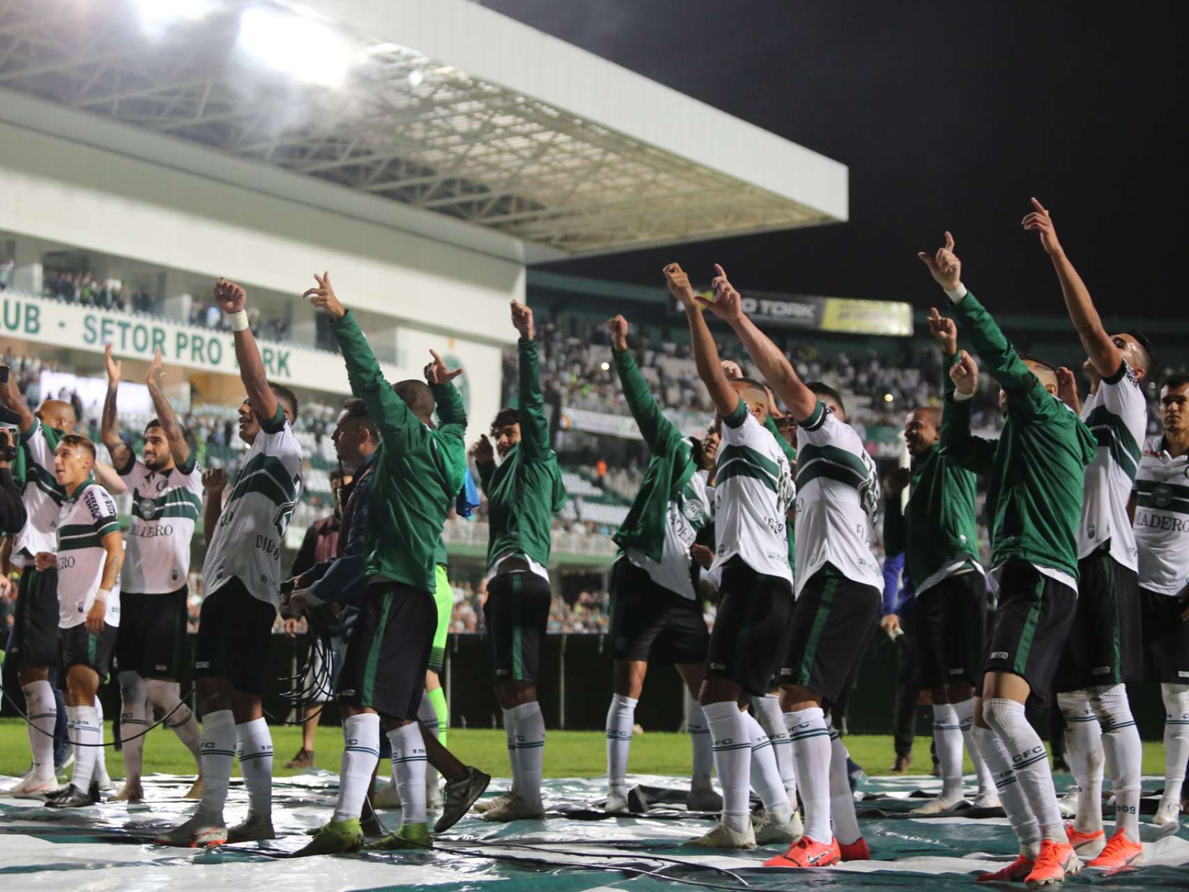 Galeria da vit�ria #CFCxPON
