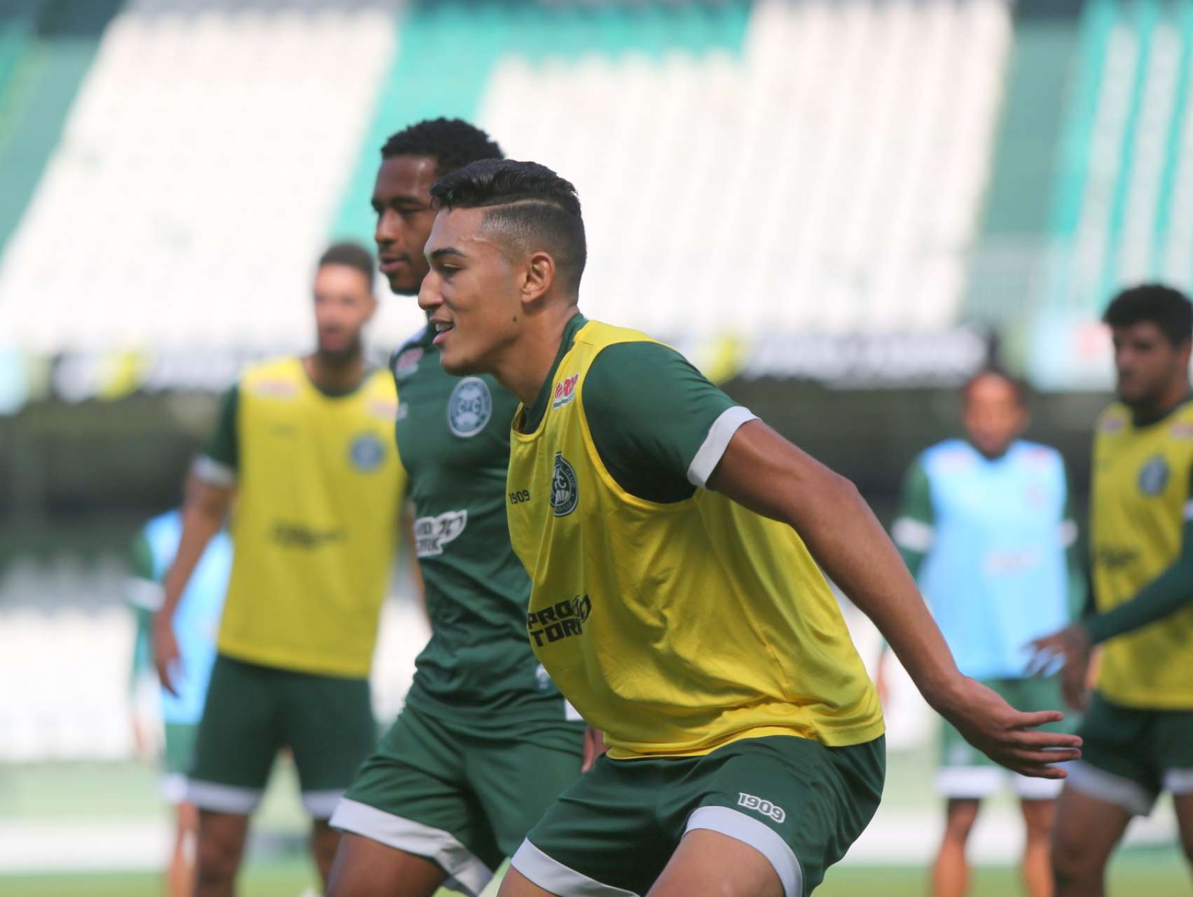 Galeria: trabalho no Alto da Gl�ria
