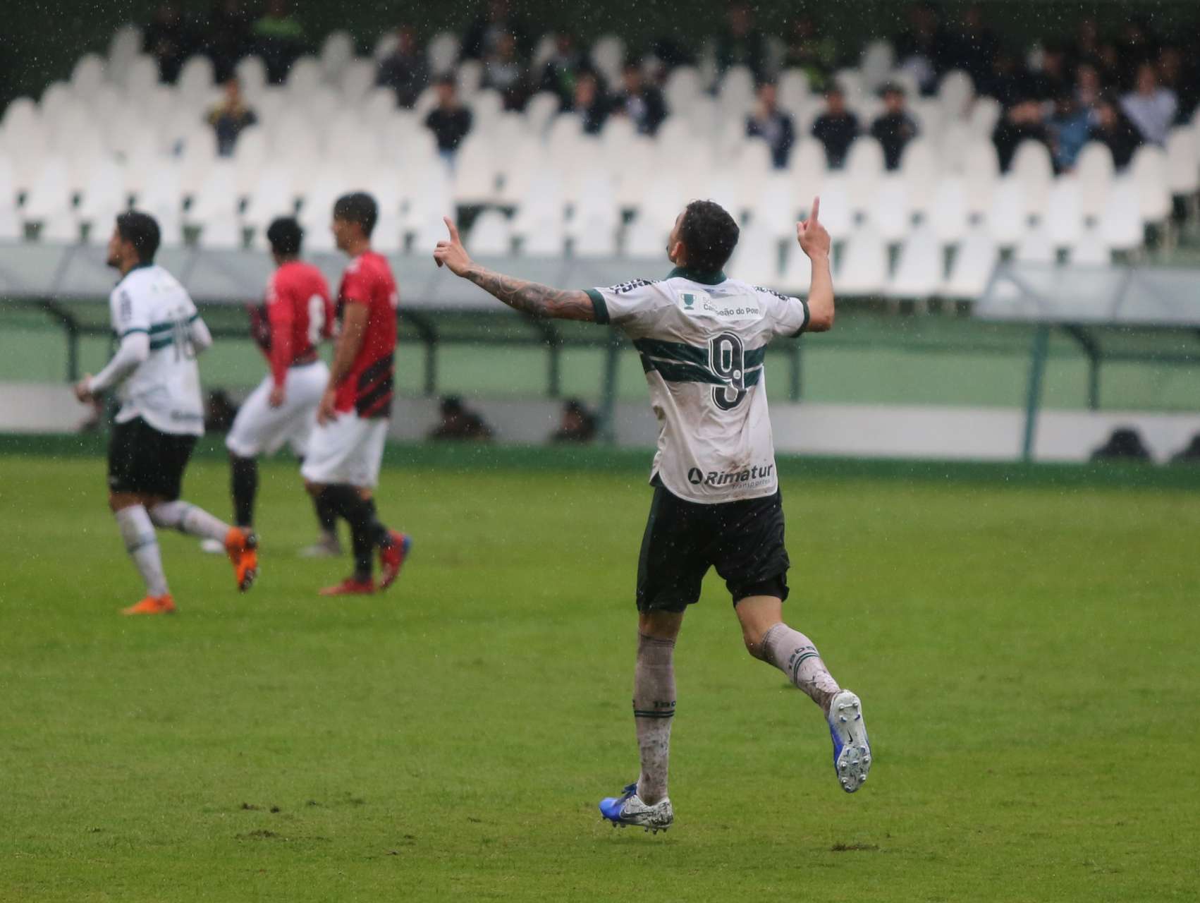 Pelo Aspirantes, Coxa empata com Sport