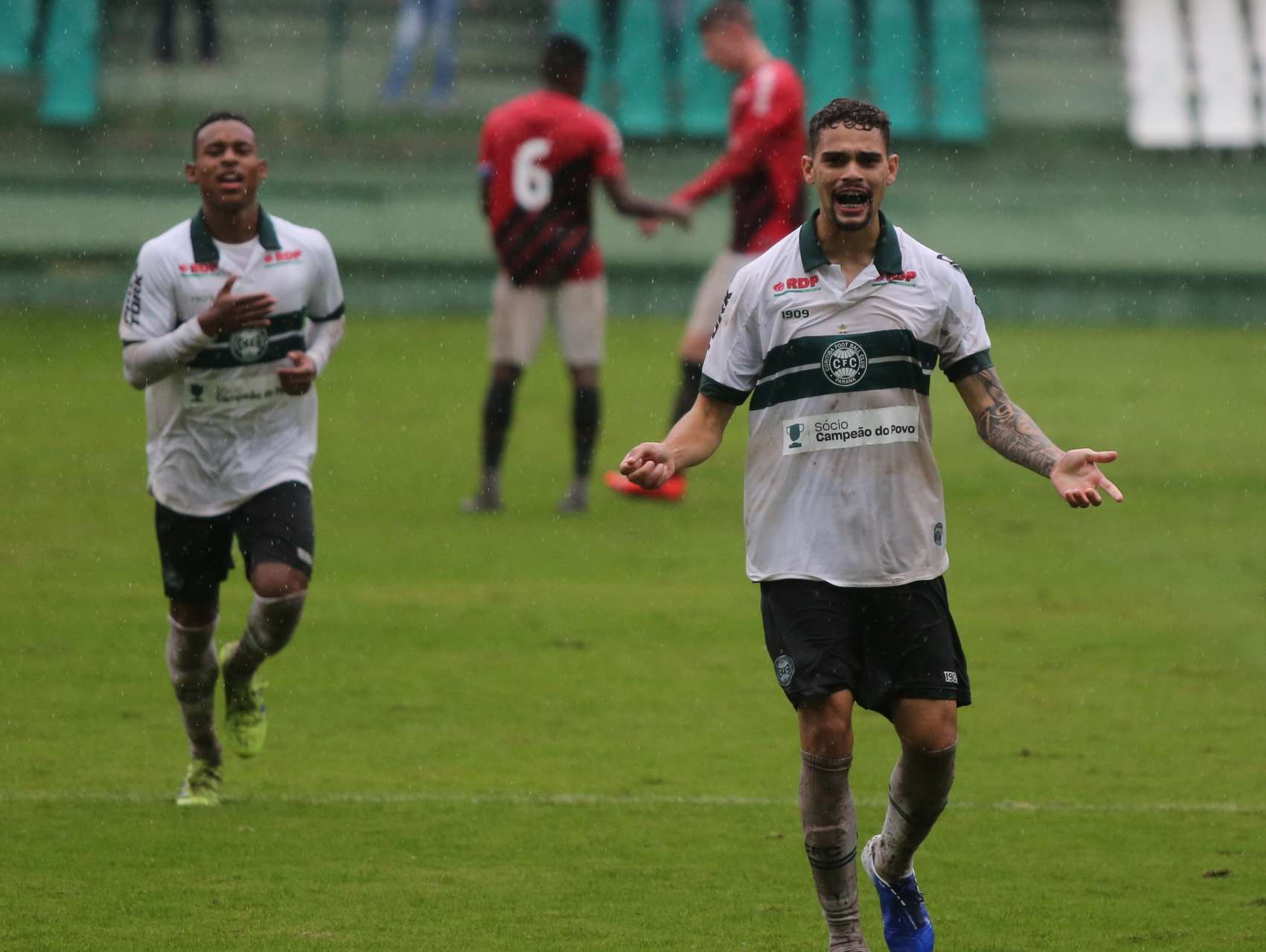 Coxa vence no BR de Aspirantes