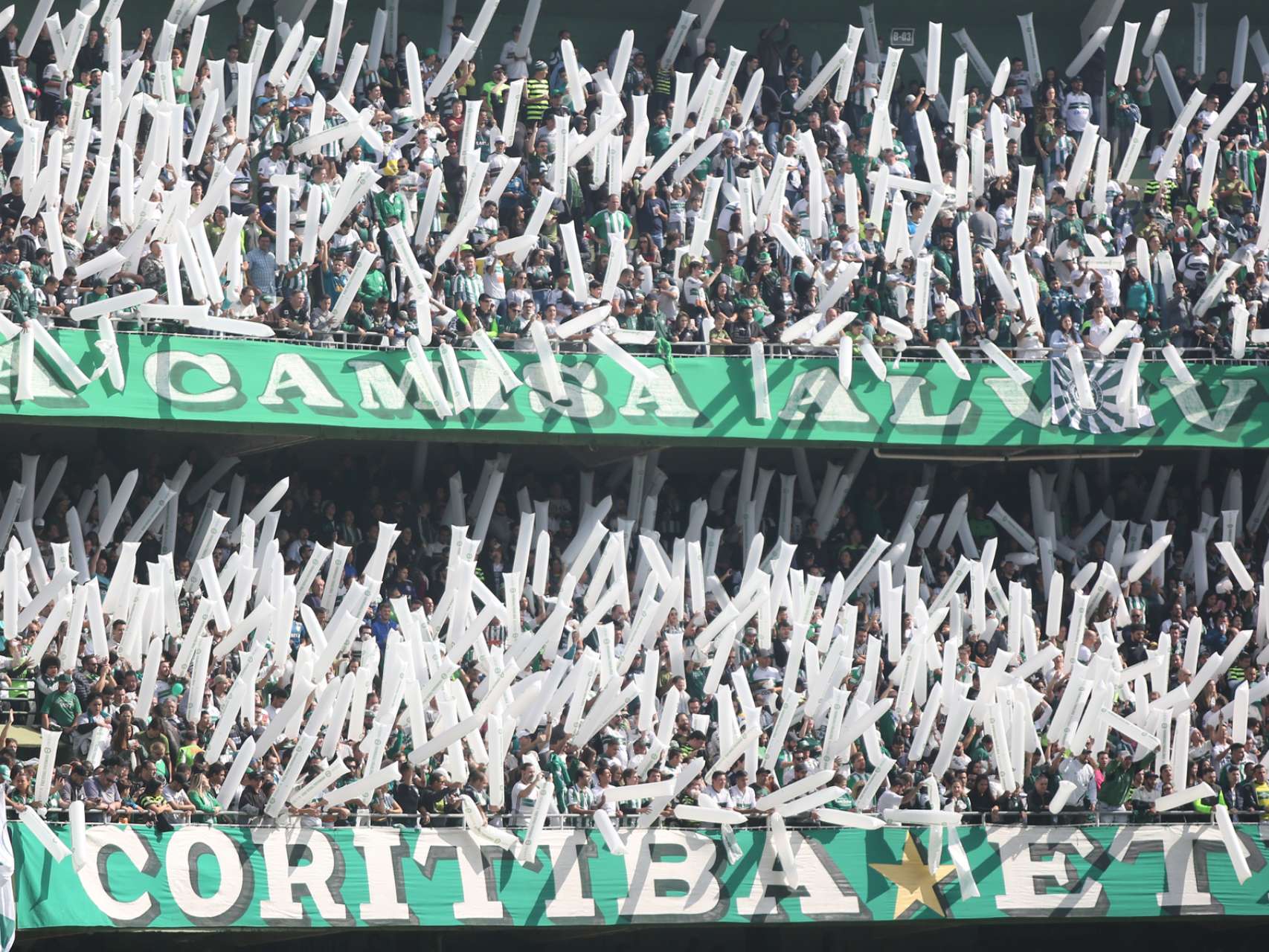 A��es com s�cios e torcedores marcam partidas no Couto