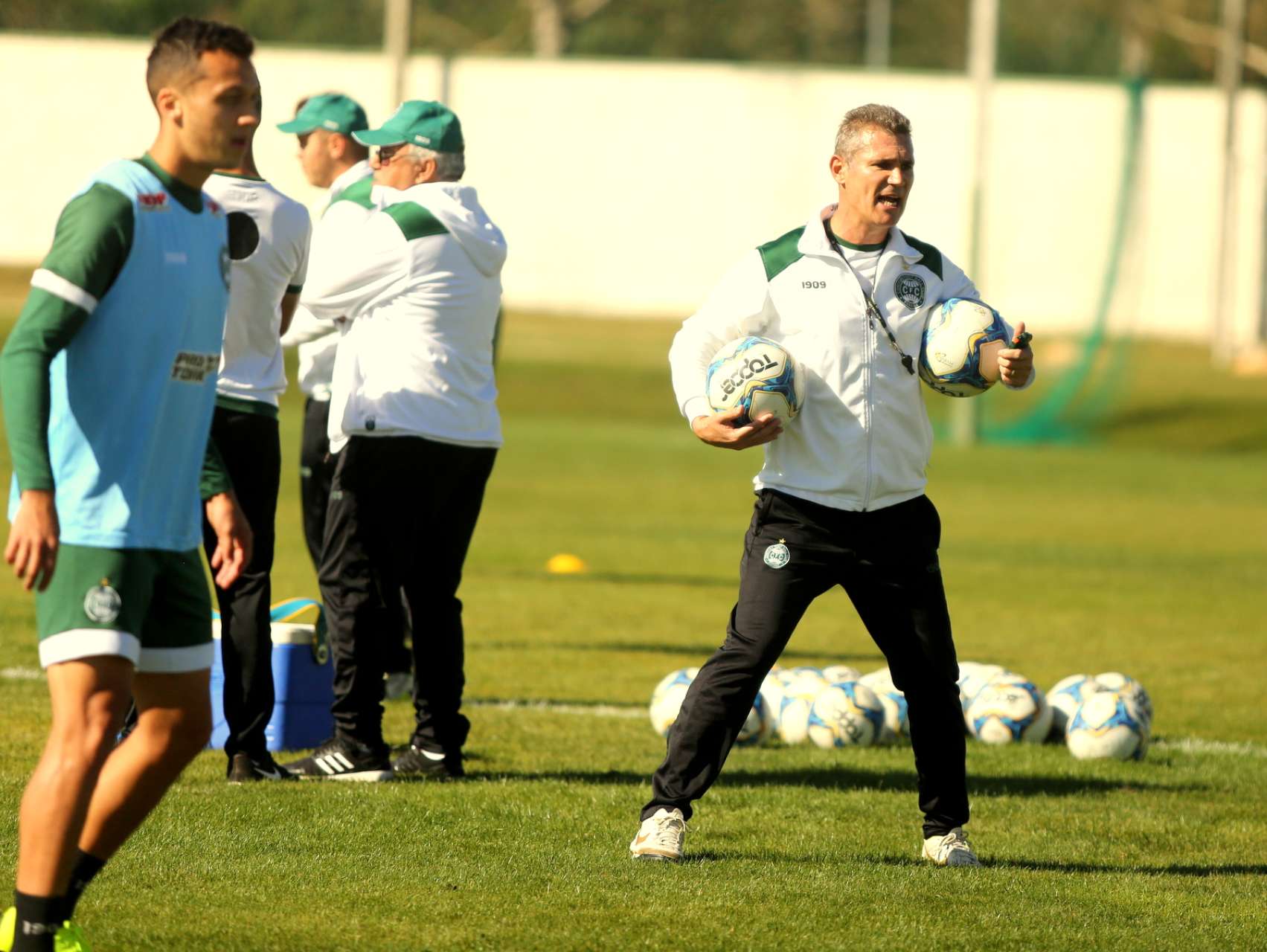  Intertemporada coxa-branca