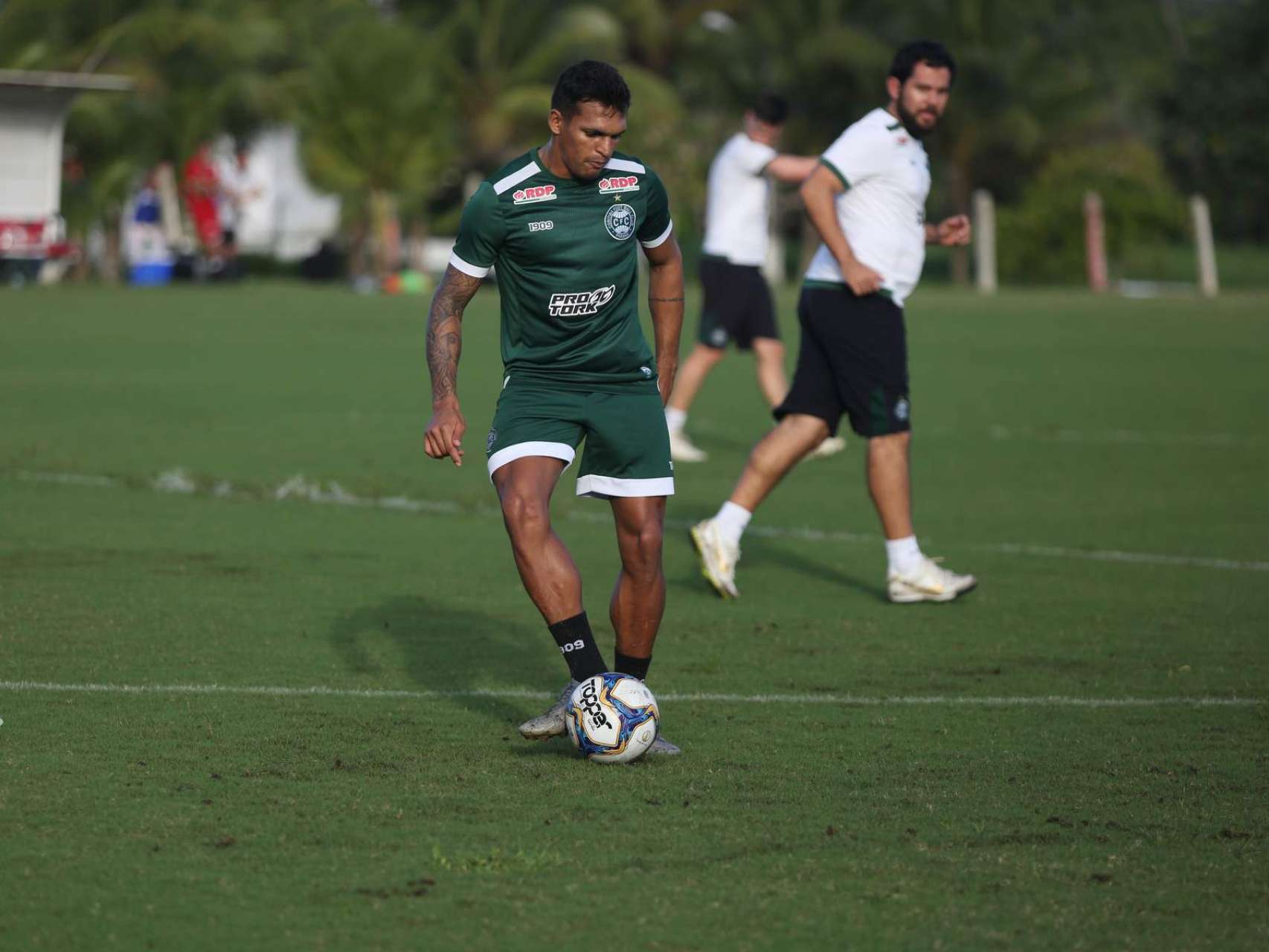 Coxa faz atividade em Recife