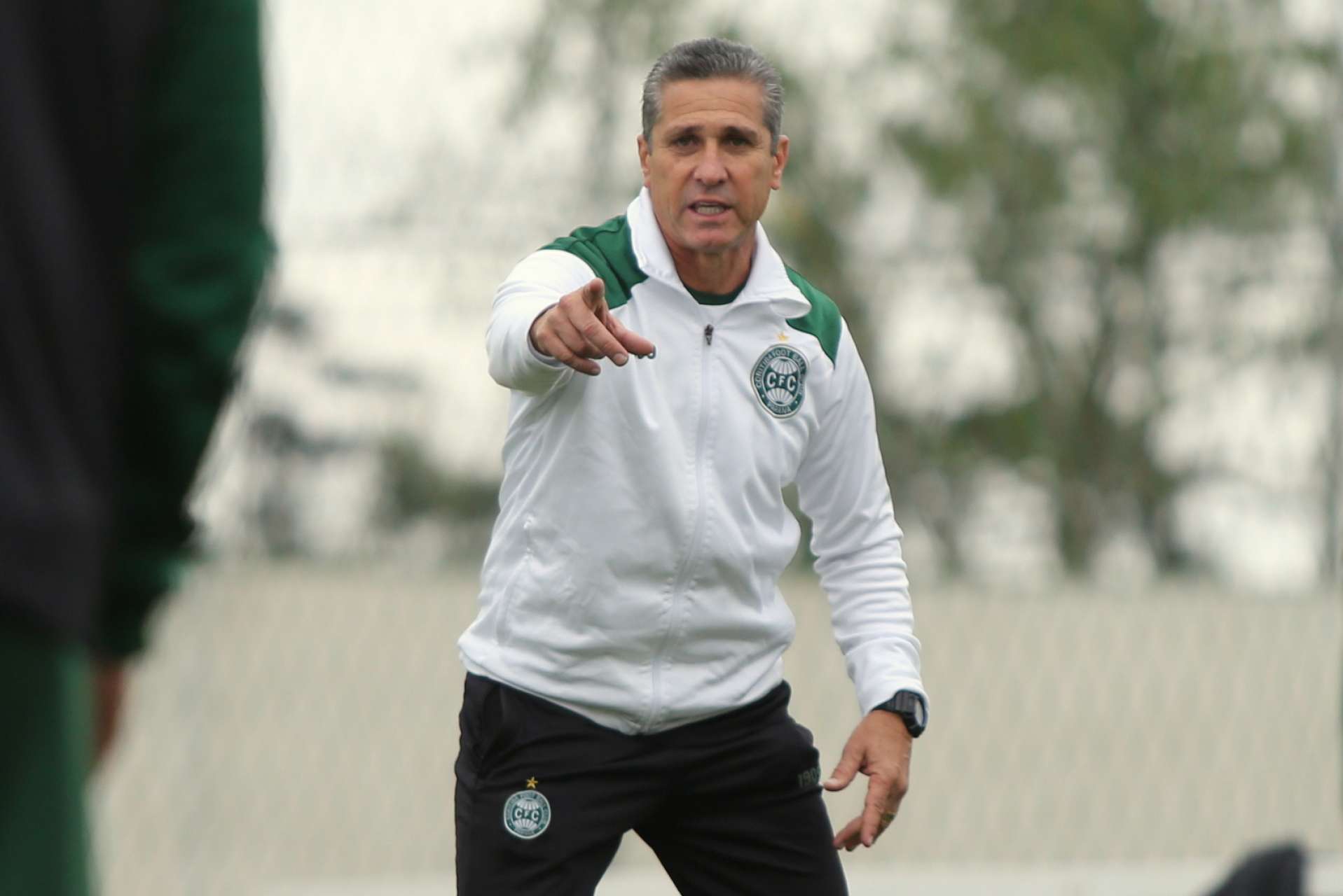 Fotos do primeiro treino de Jorginho