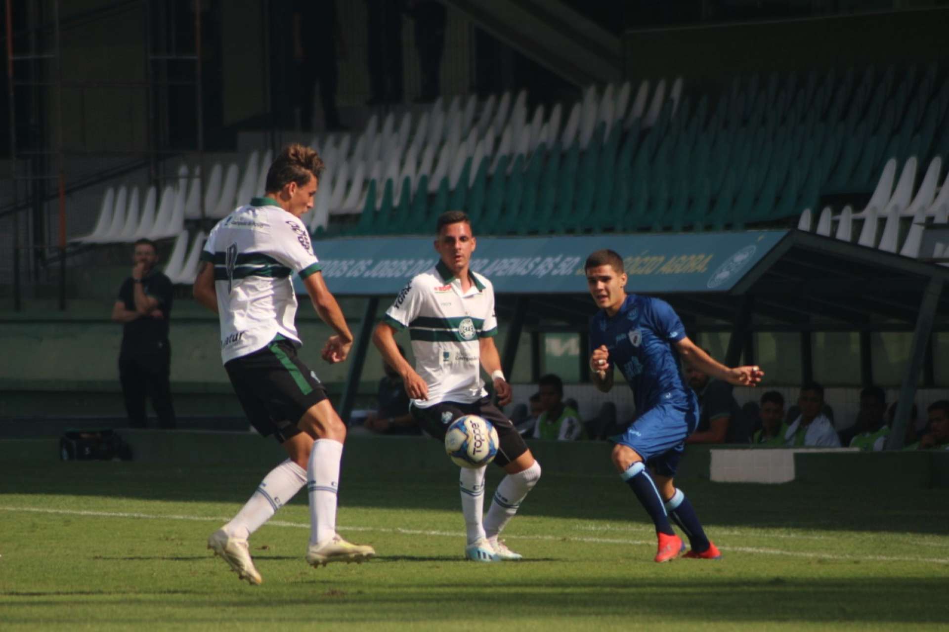 Rev�s no Paranaense Sub-19
