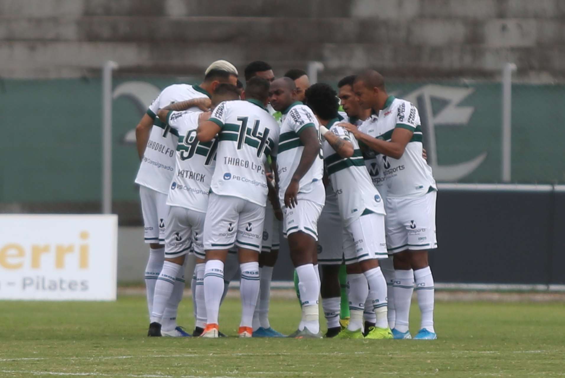 Rev�s no Paranaense