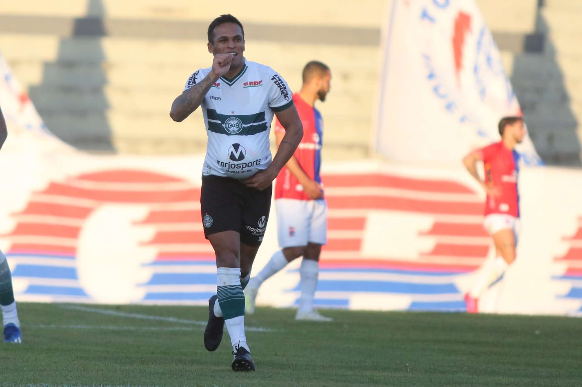 Fotos: Paran� 0x1 Coritiba