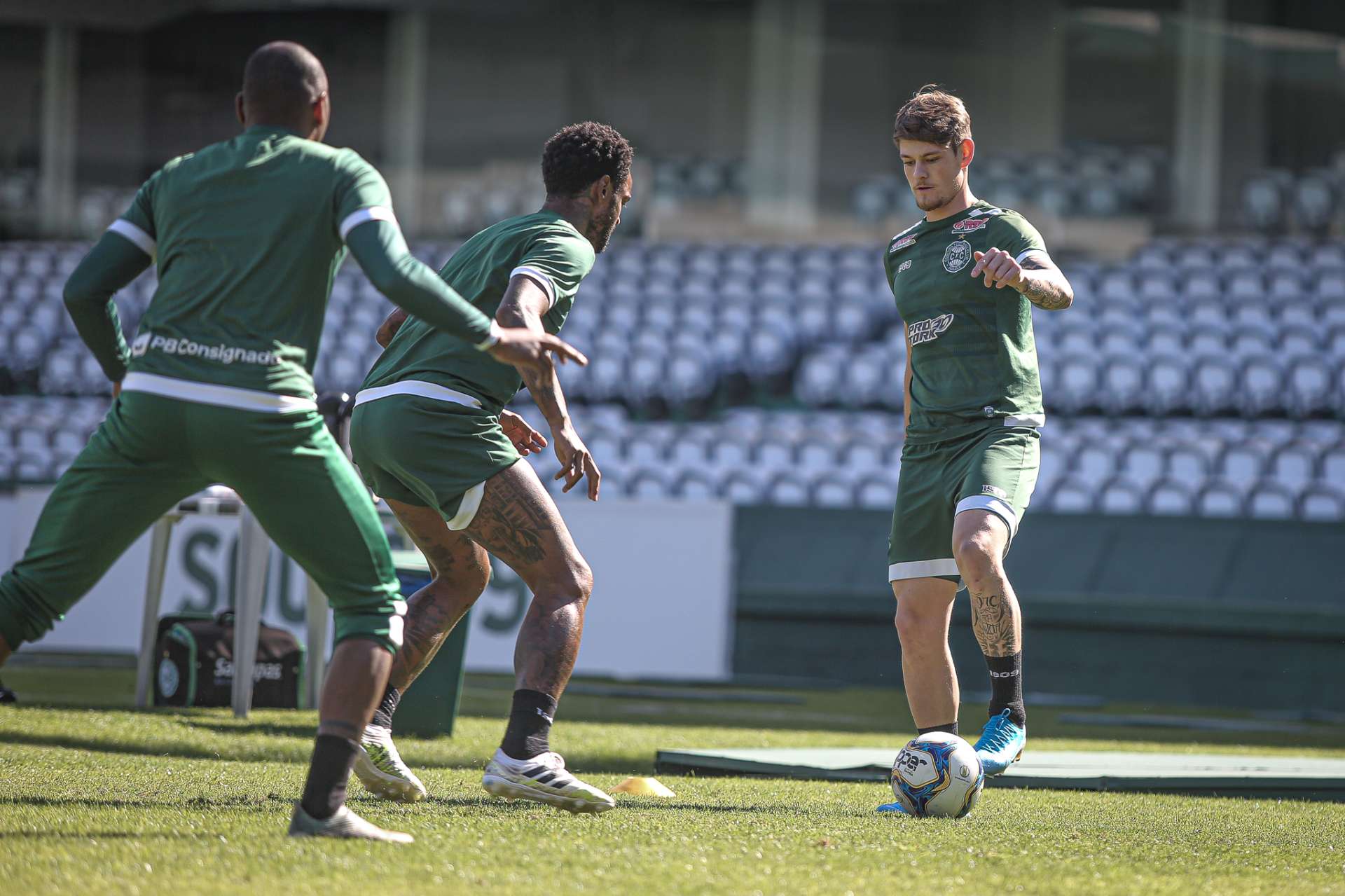 Coxa finaliza prepara��o para semifinal