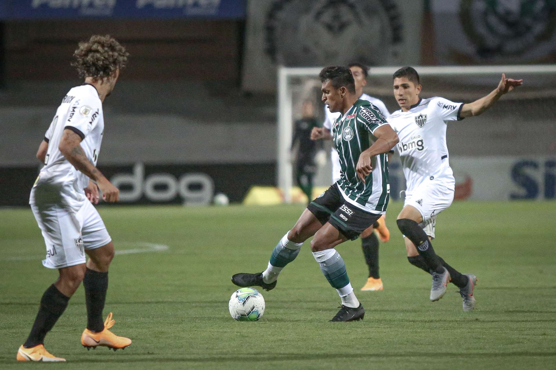 Confira os n�meros de Coritiba e Atl�tico-MG