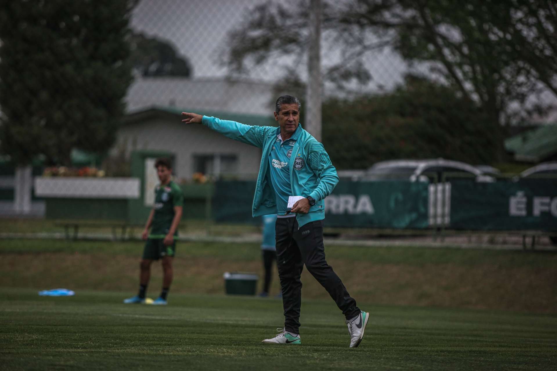 Coxa segue prepara��o