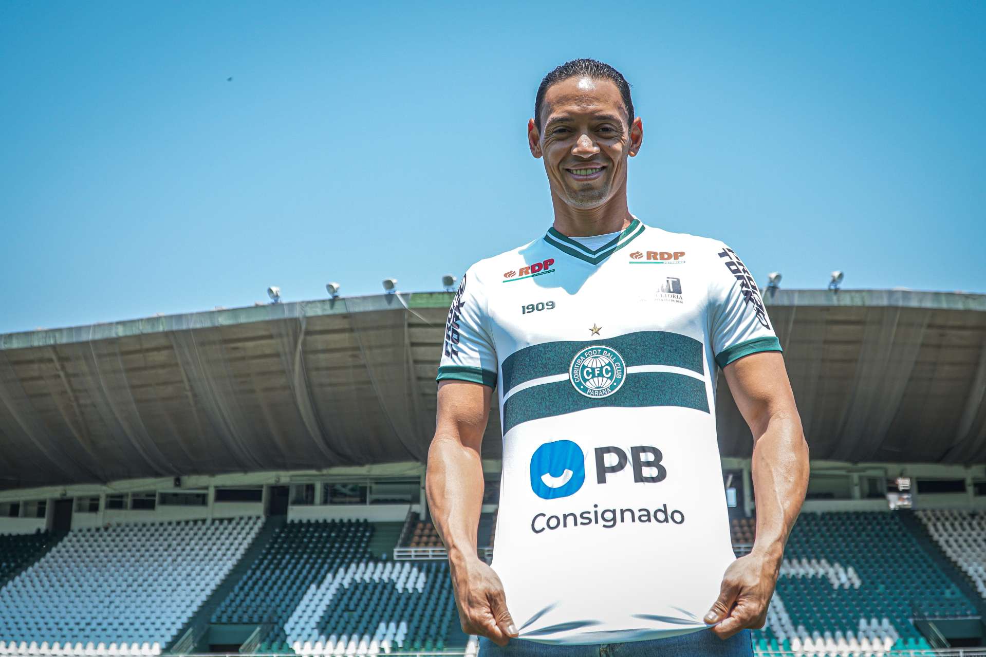 Coxa tem patroc�nio m�ster do PB Consignado