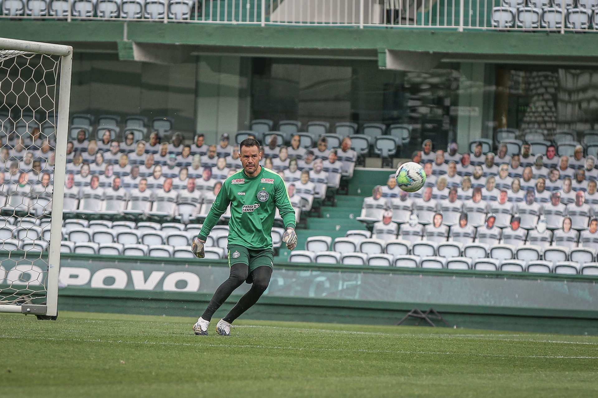 Coxa finaliza prepara��o para pegar o S�o Paulo