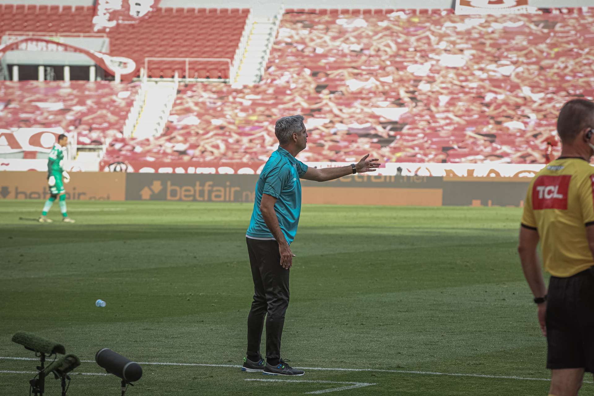 Rodrigo Santana fala ap�s empate com o Internacional