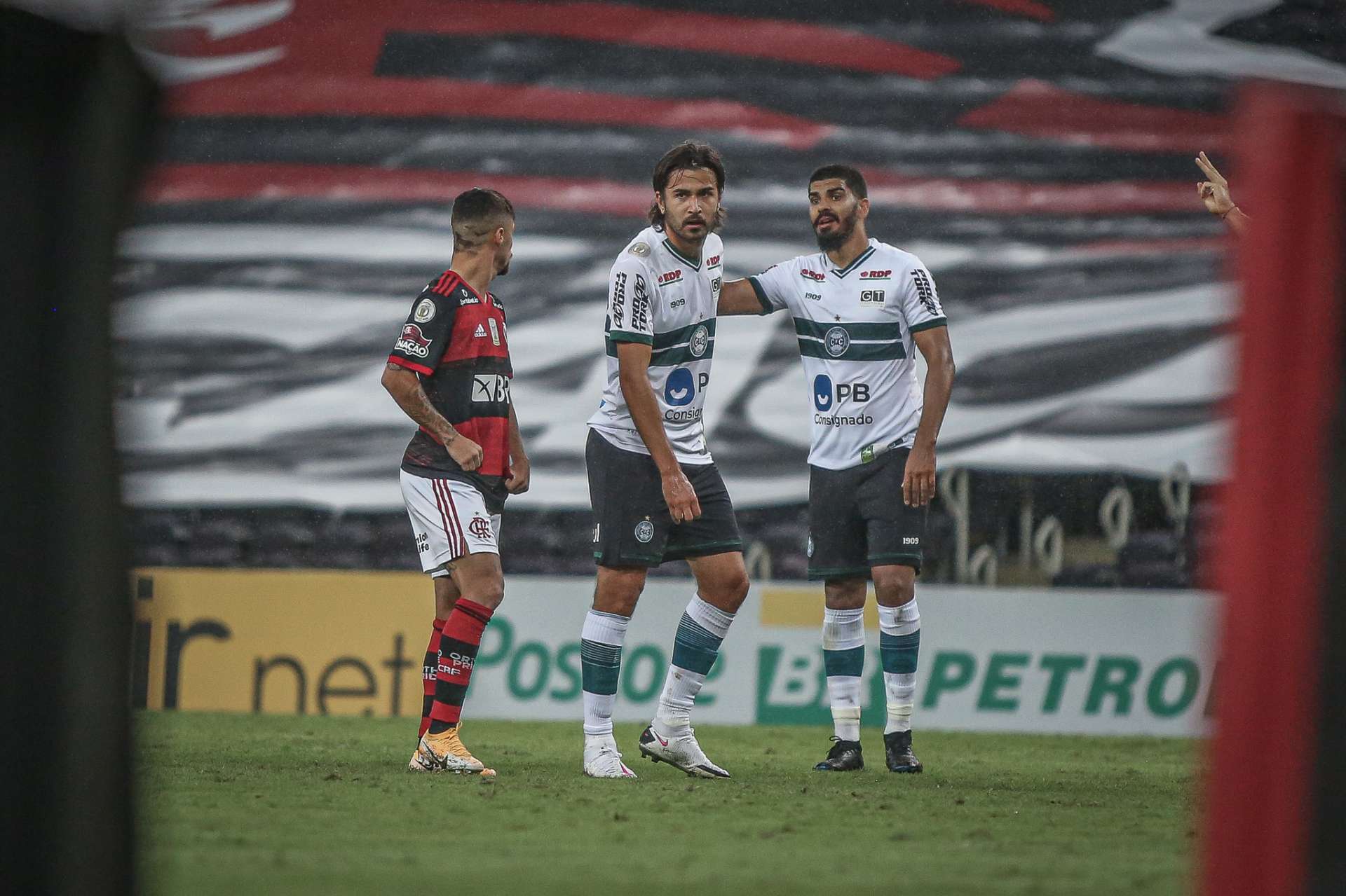 Primeiro gol de Mattheus Oliveira no Coritiba
