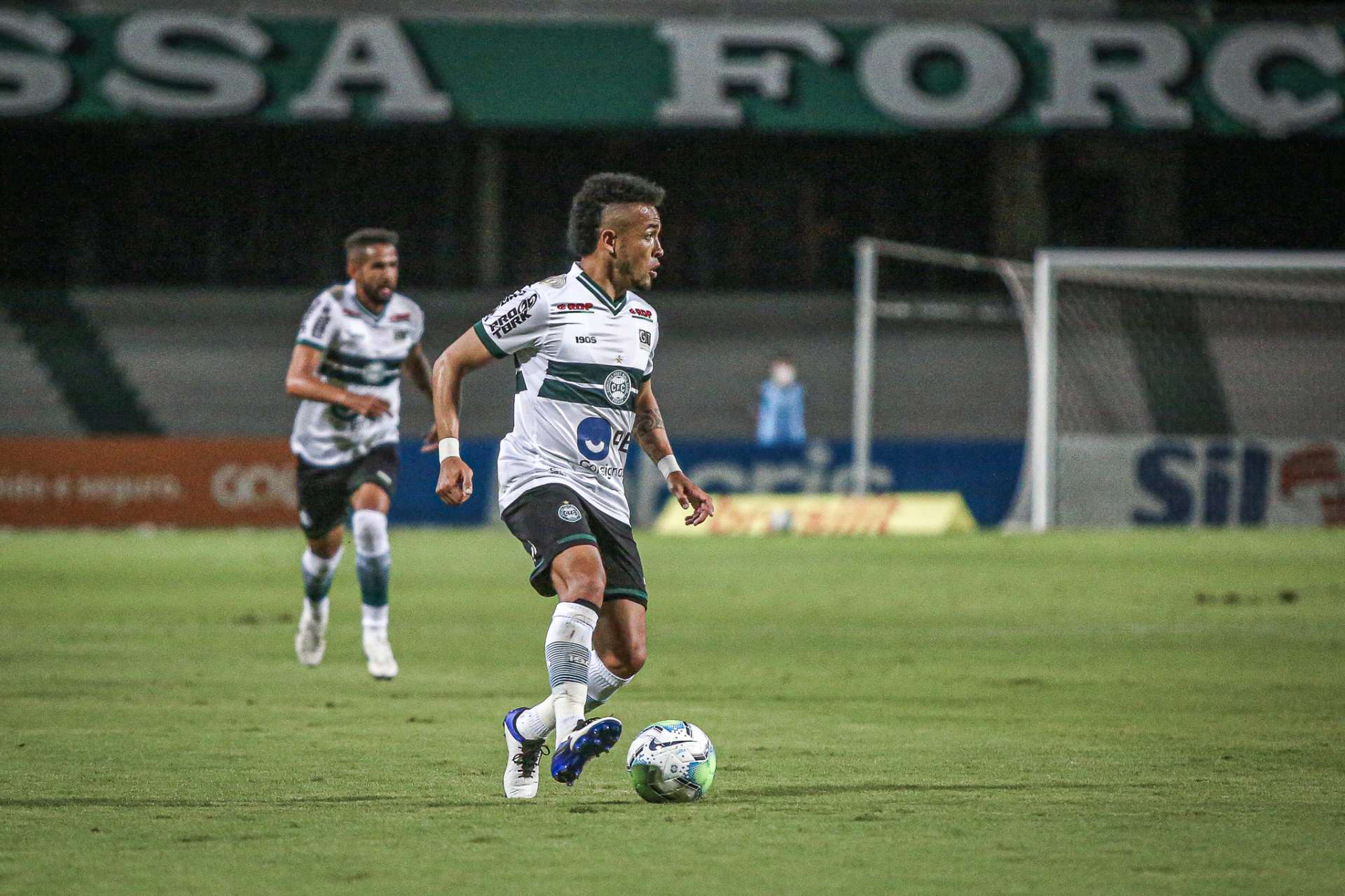 Elenco coxa-branca participa da #Coxa30k