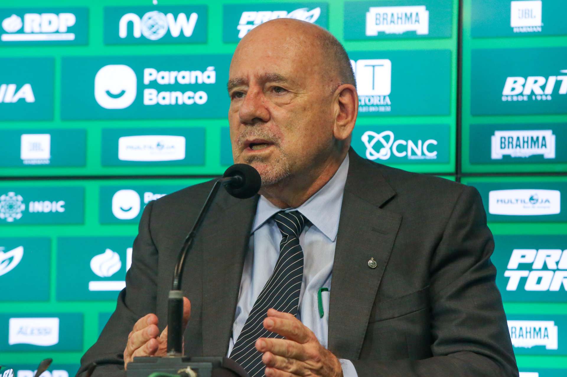 Coritiba apresenta diretor executivo 