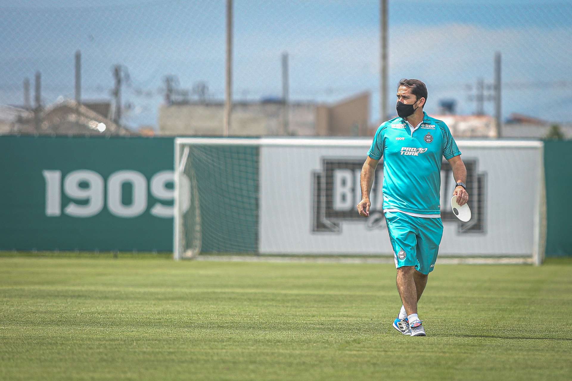 Gustavo Mor�nigo retorna aos trabalhos