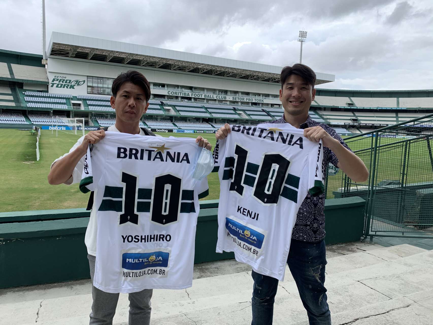 C�nsules japoneses visitam o Couto