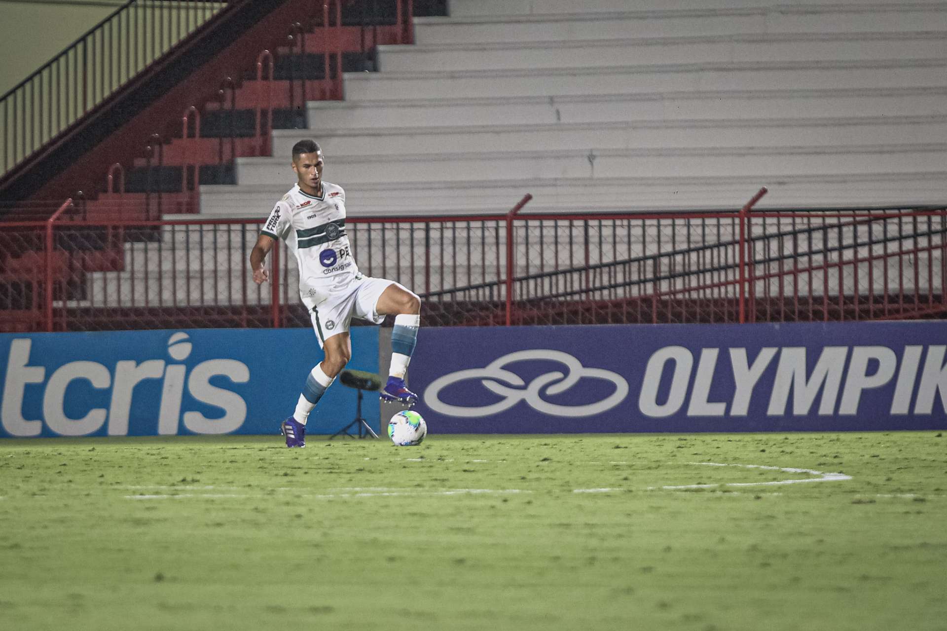 Estreias de Biel e Marcio Silva no Coxa