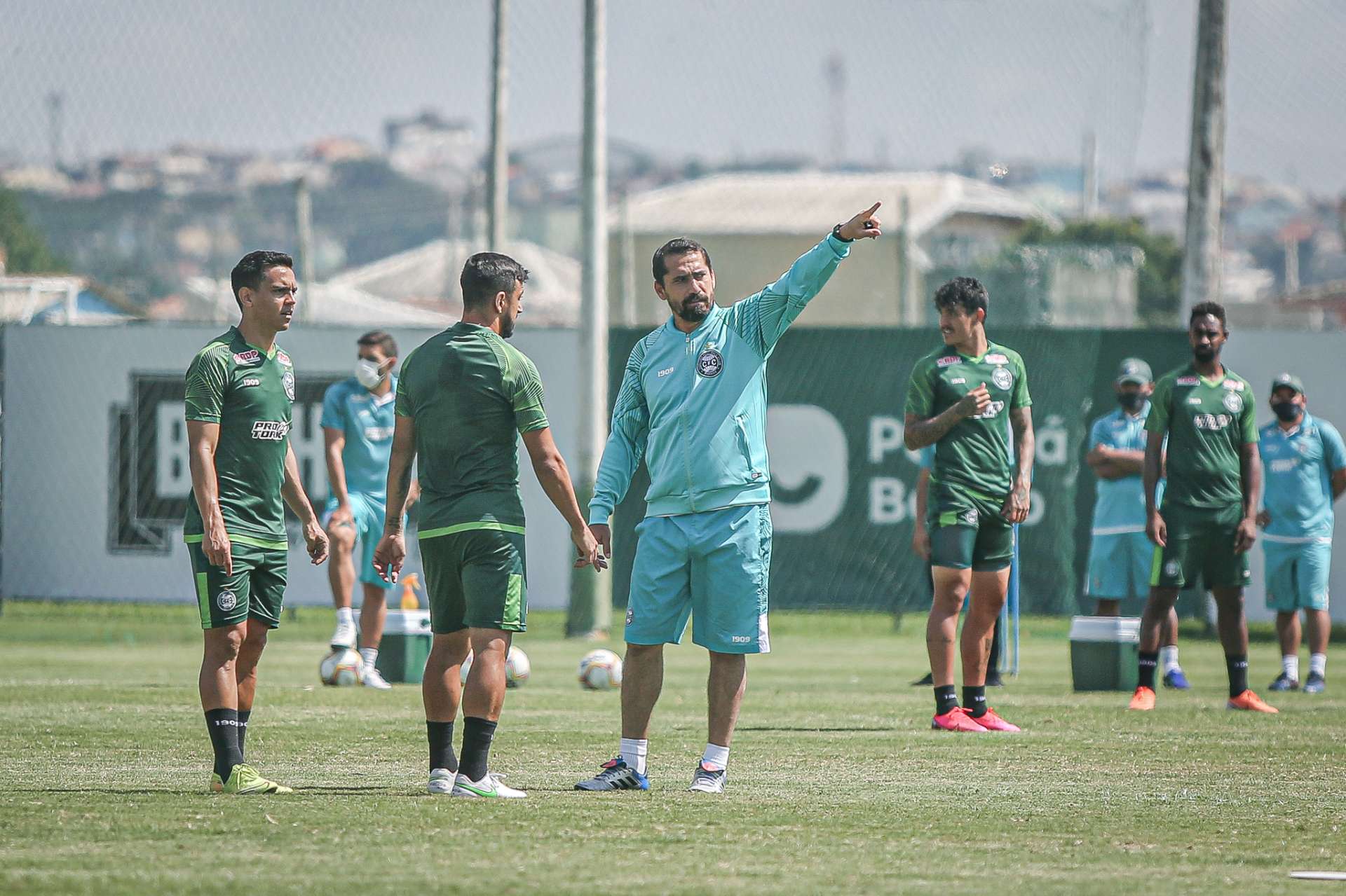 Coxa joga neste s�bado