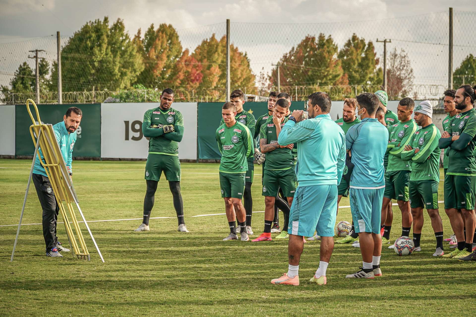 Coxa pronto para pegar o Cianorte