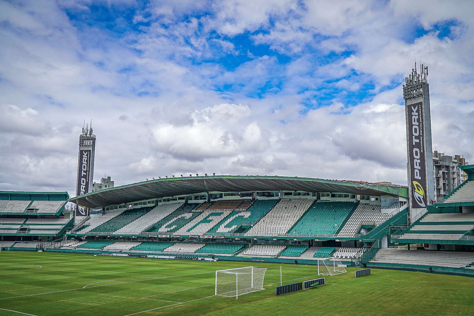 Revis�o completa na cobertura do setor social