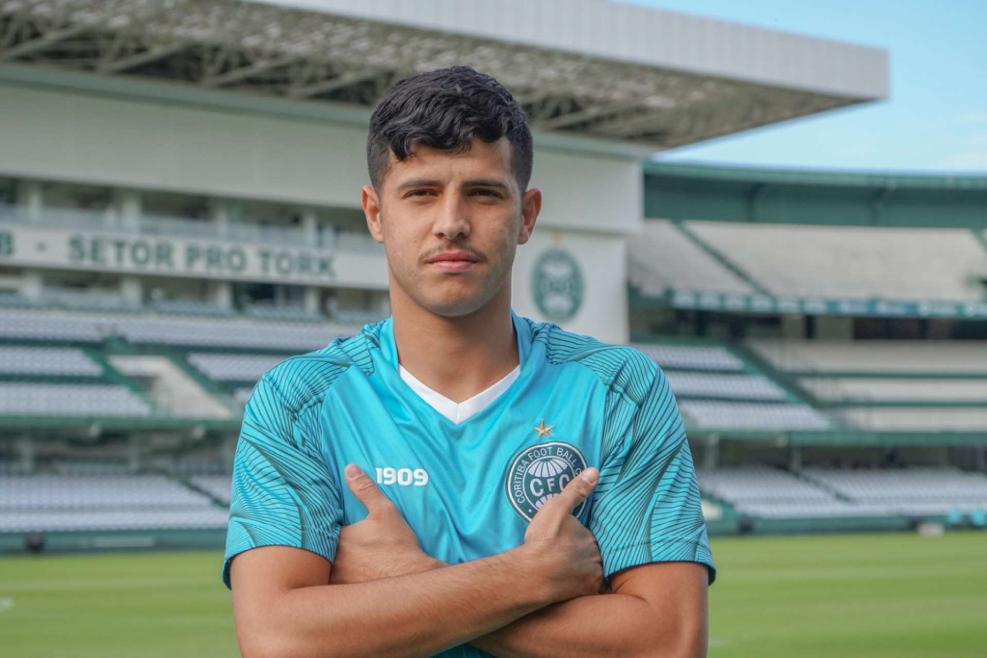 Perfil Pi� do Couto - Maicky