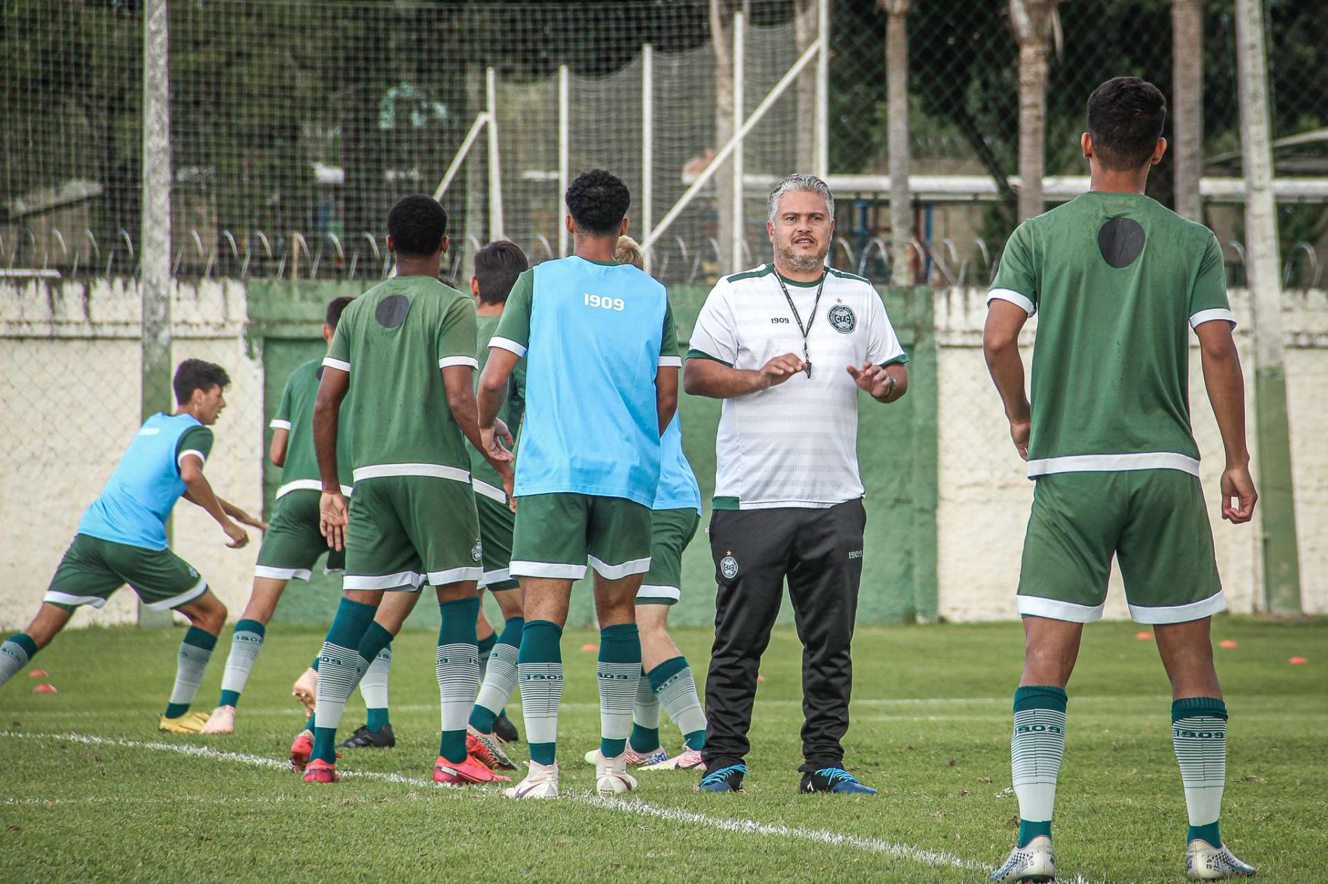 Equipe de Aspirantes inicia treinamentos
