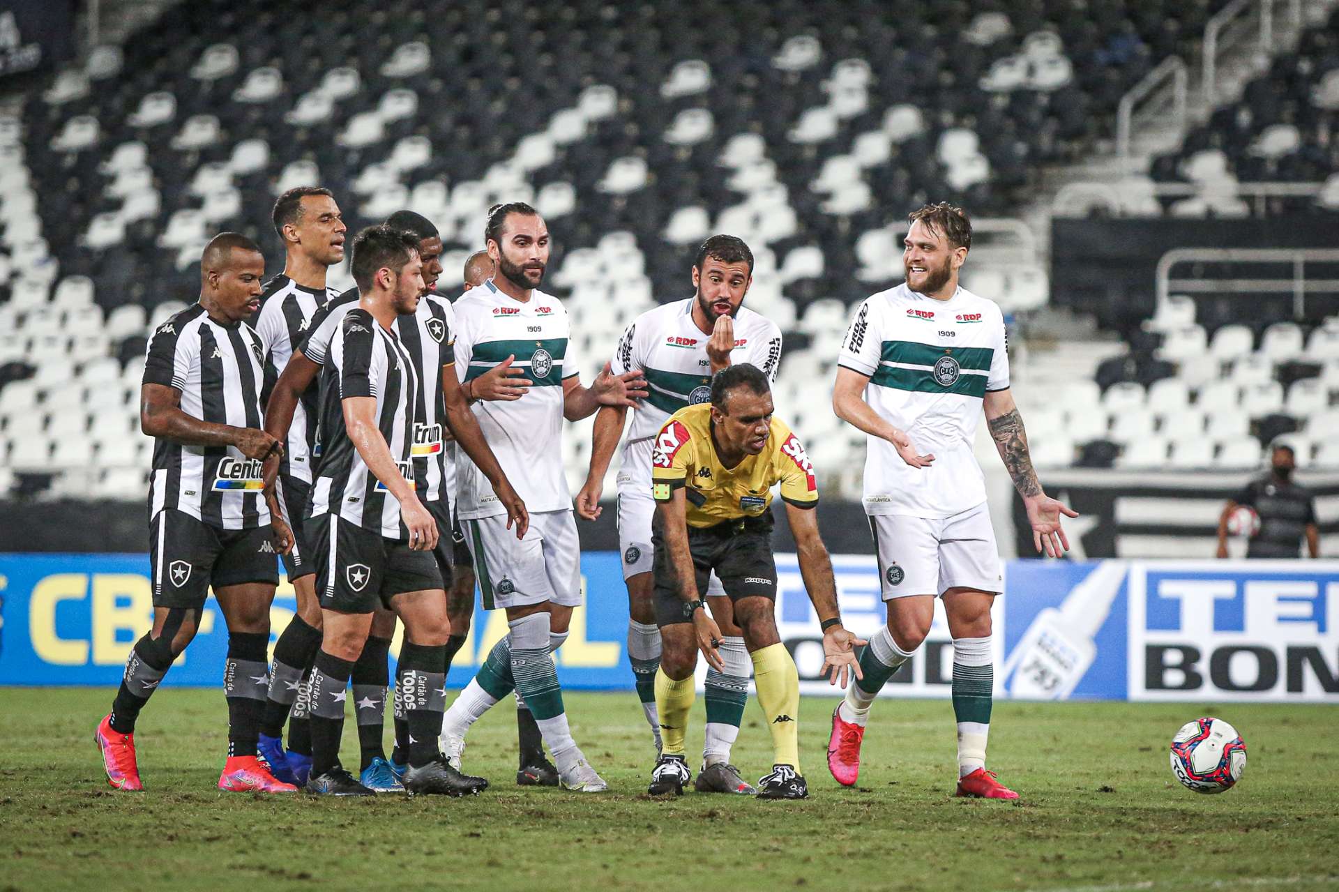 Coxa entra com pedido de impugna��o de jogo com o Botafogo