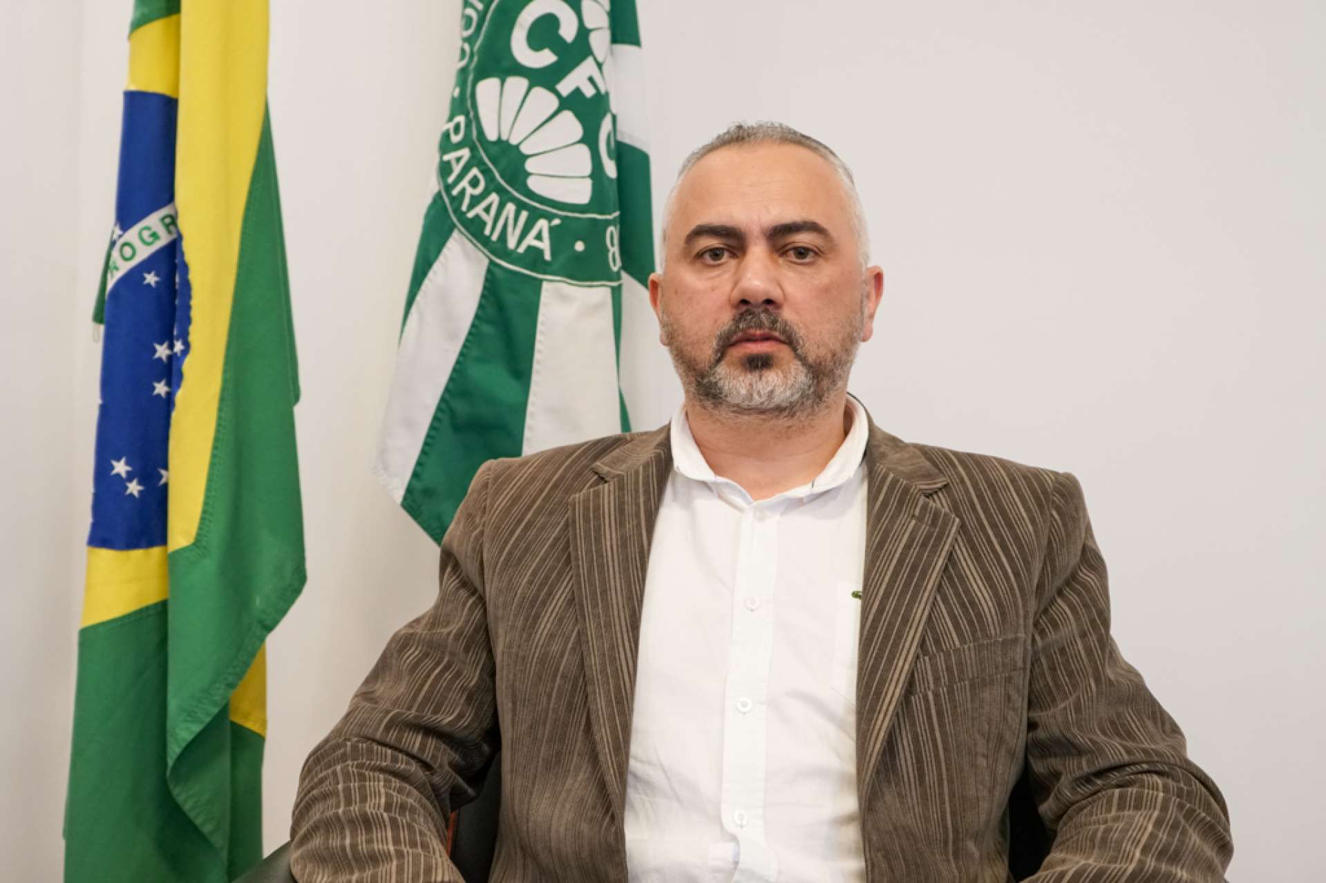 Entrevista com Jair Jos� de Souza