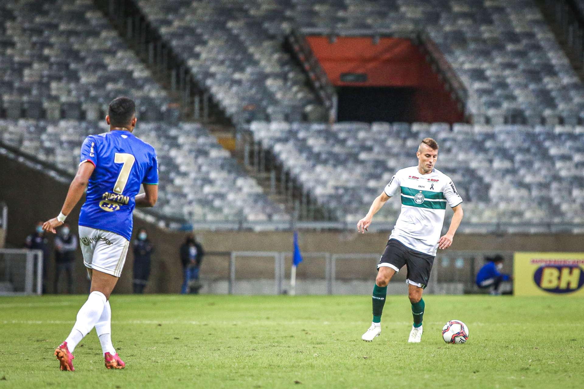 Confira os n�meros de Coritiba e Cruzeiro