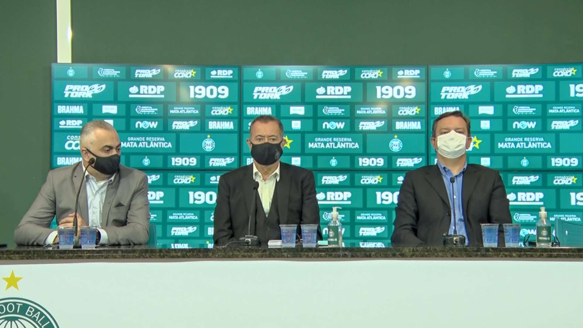 Coletiva de imprensa 