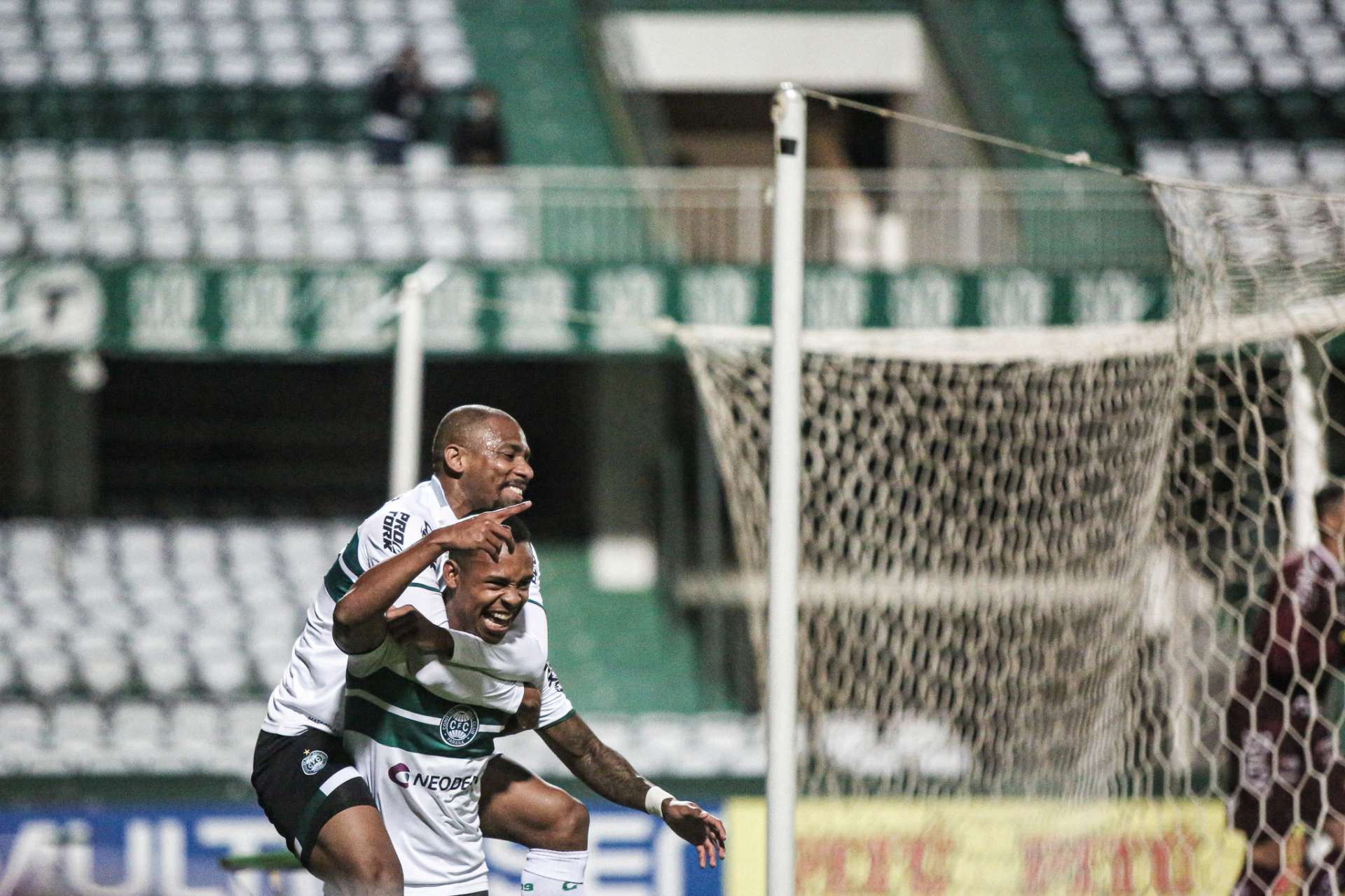#CFCxBRU - GALERIA DA VIT�RIA! 