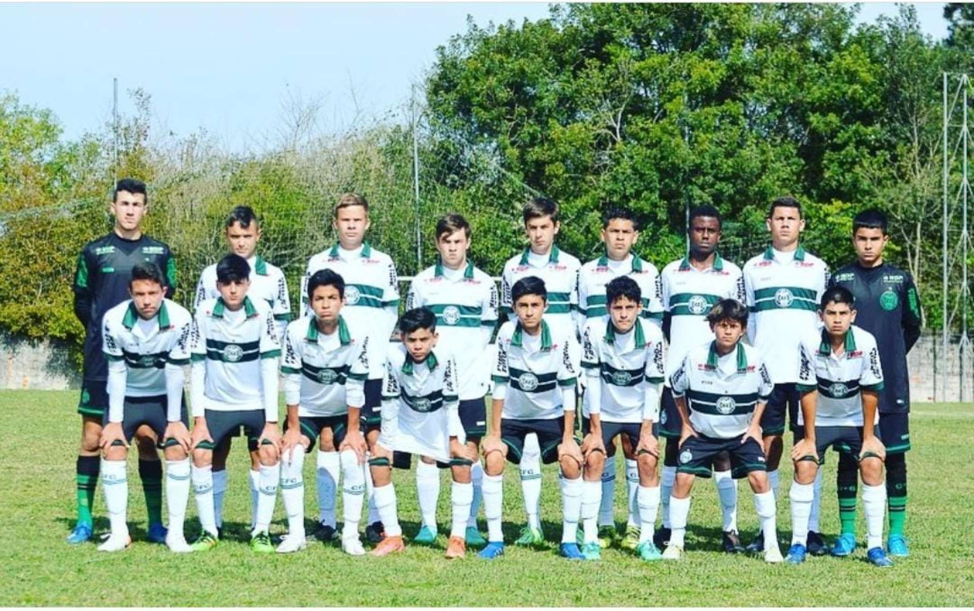 Sub-14 vence na II Life Cup 