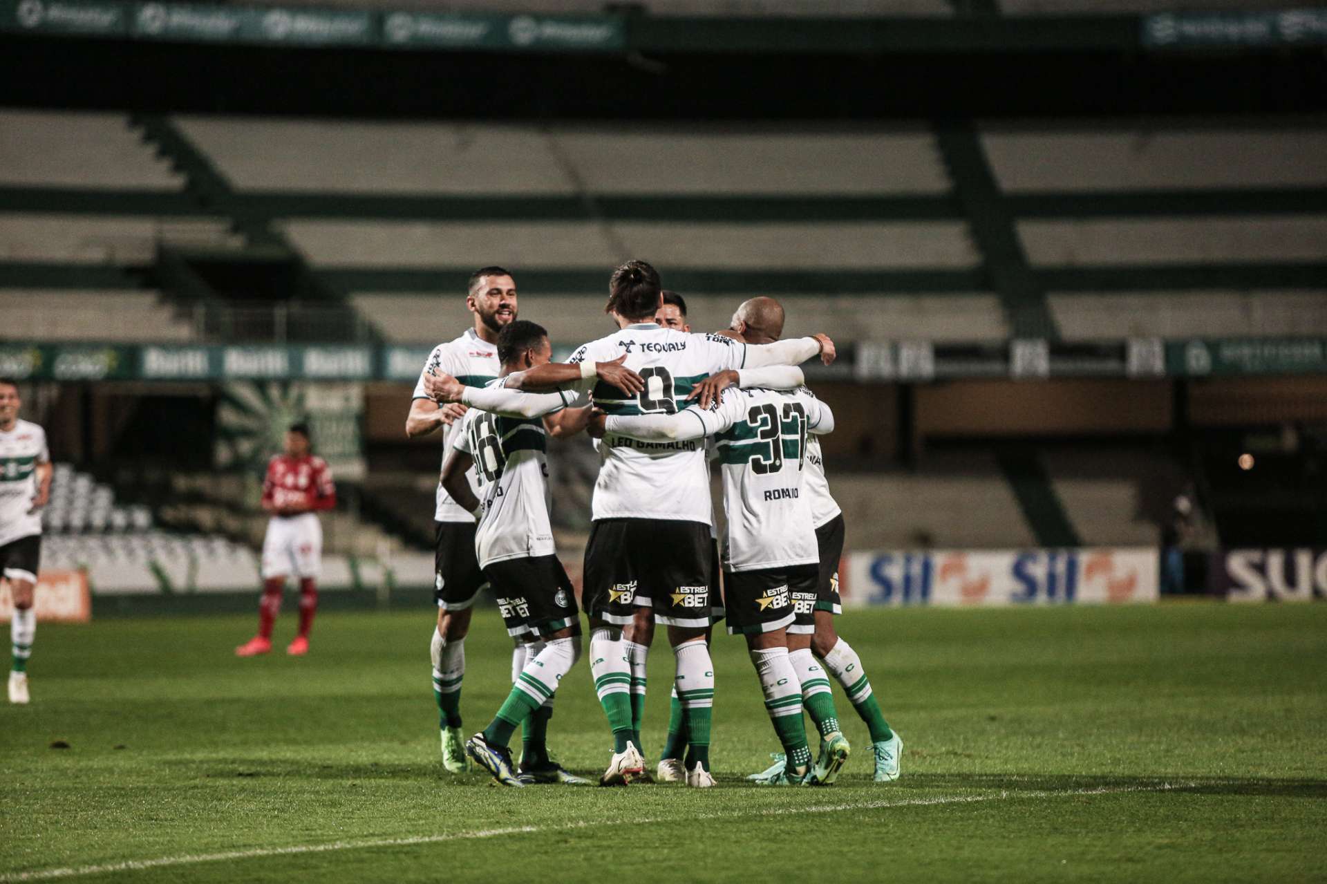 A estrela brilhou no Couto Pereira