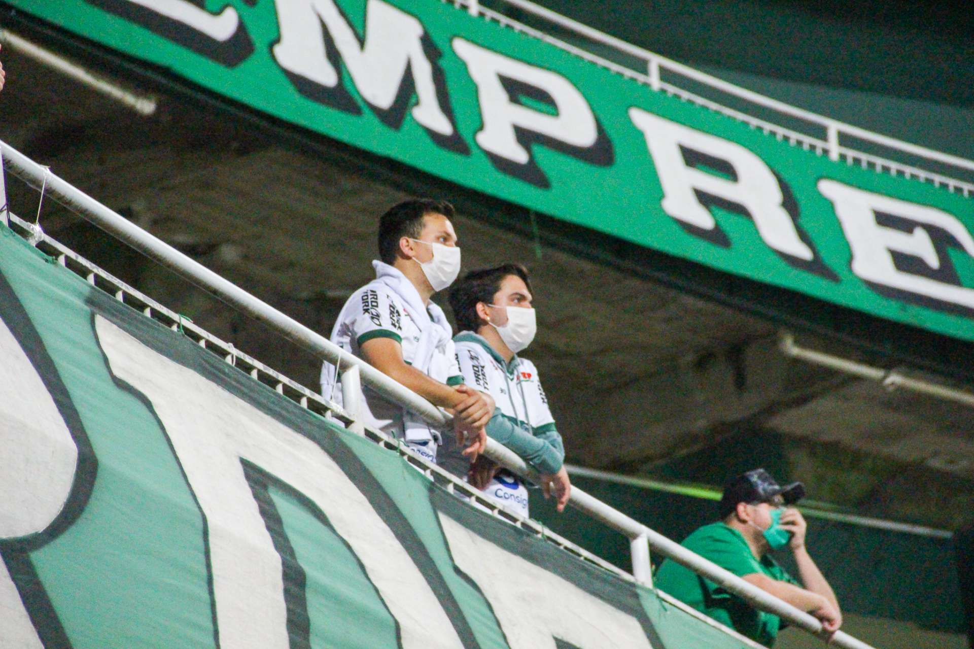 Prefeitura mant�m exig�ncia dos testes � torcida do Coxa