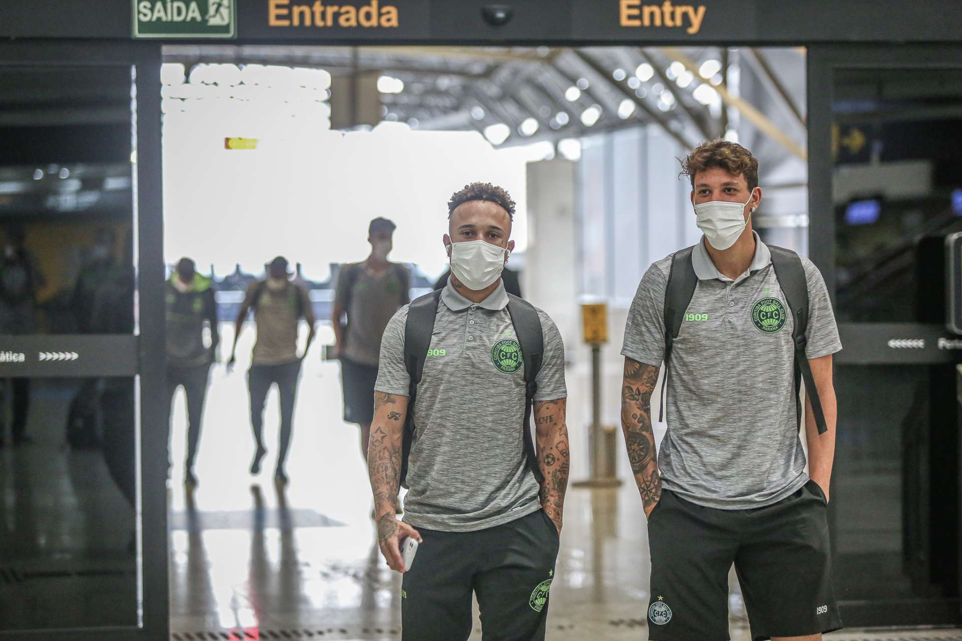 Coxa segue para o Rio de Janeiro