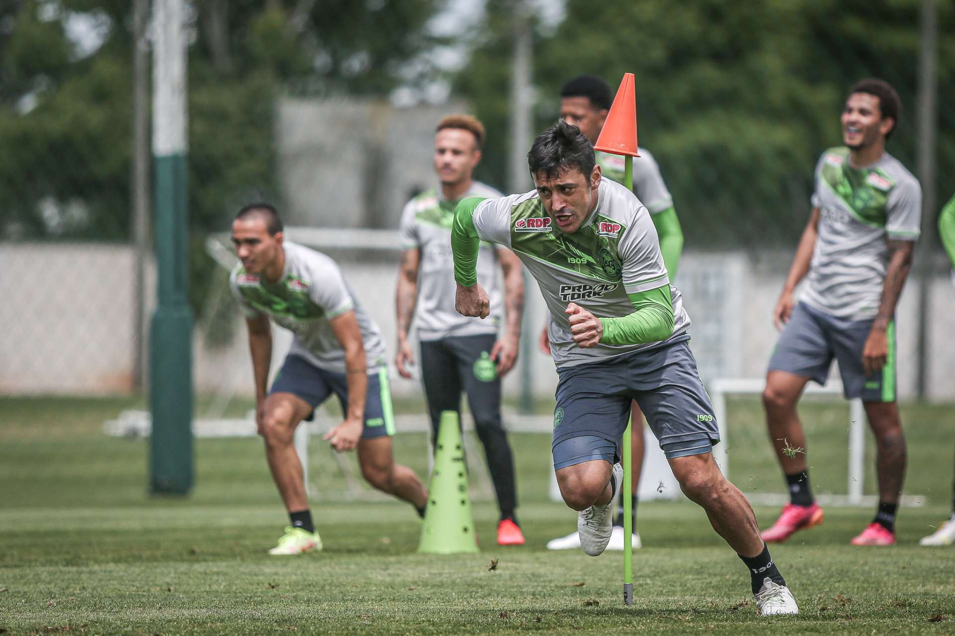 Treino t�cnico no CT
